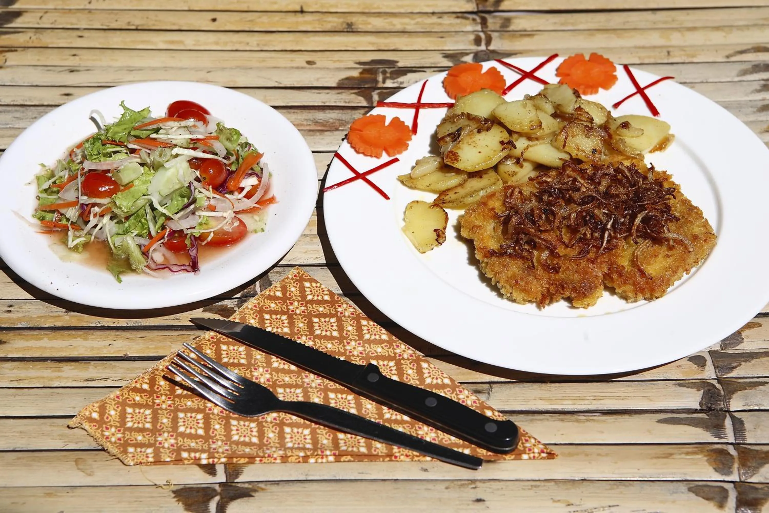 Dinner in Khanom Hill Resort