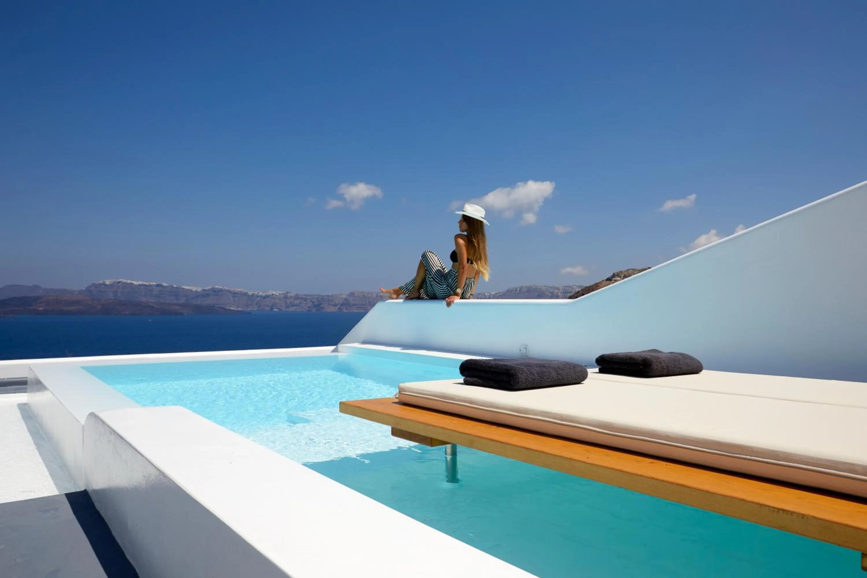 People in Phos The Boutique