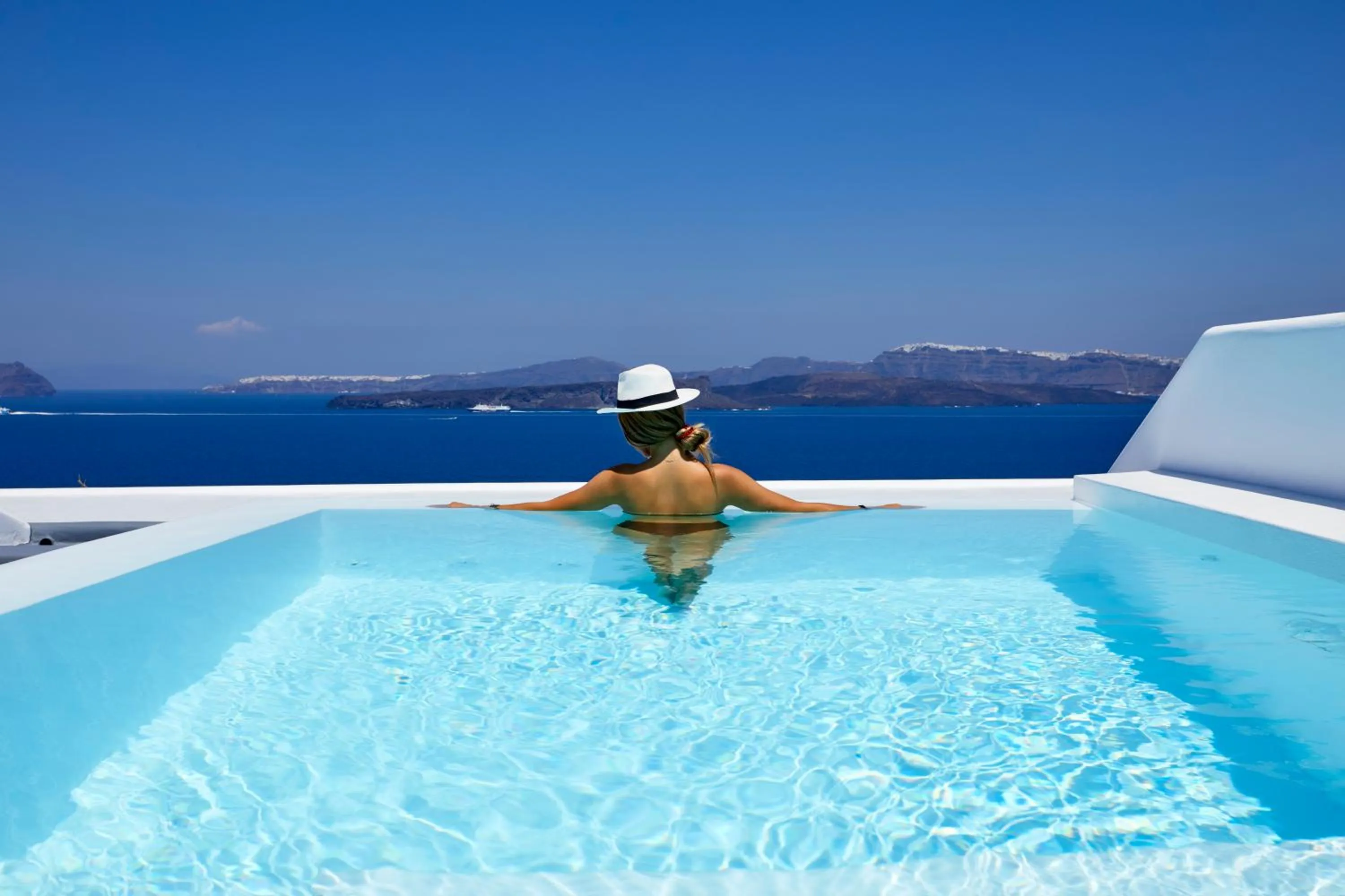 People in Phos The Boutique