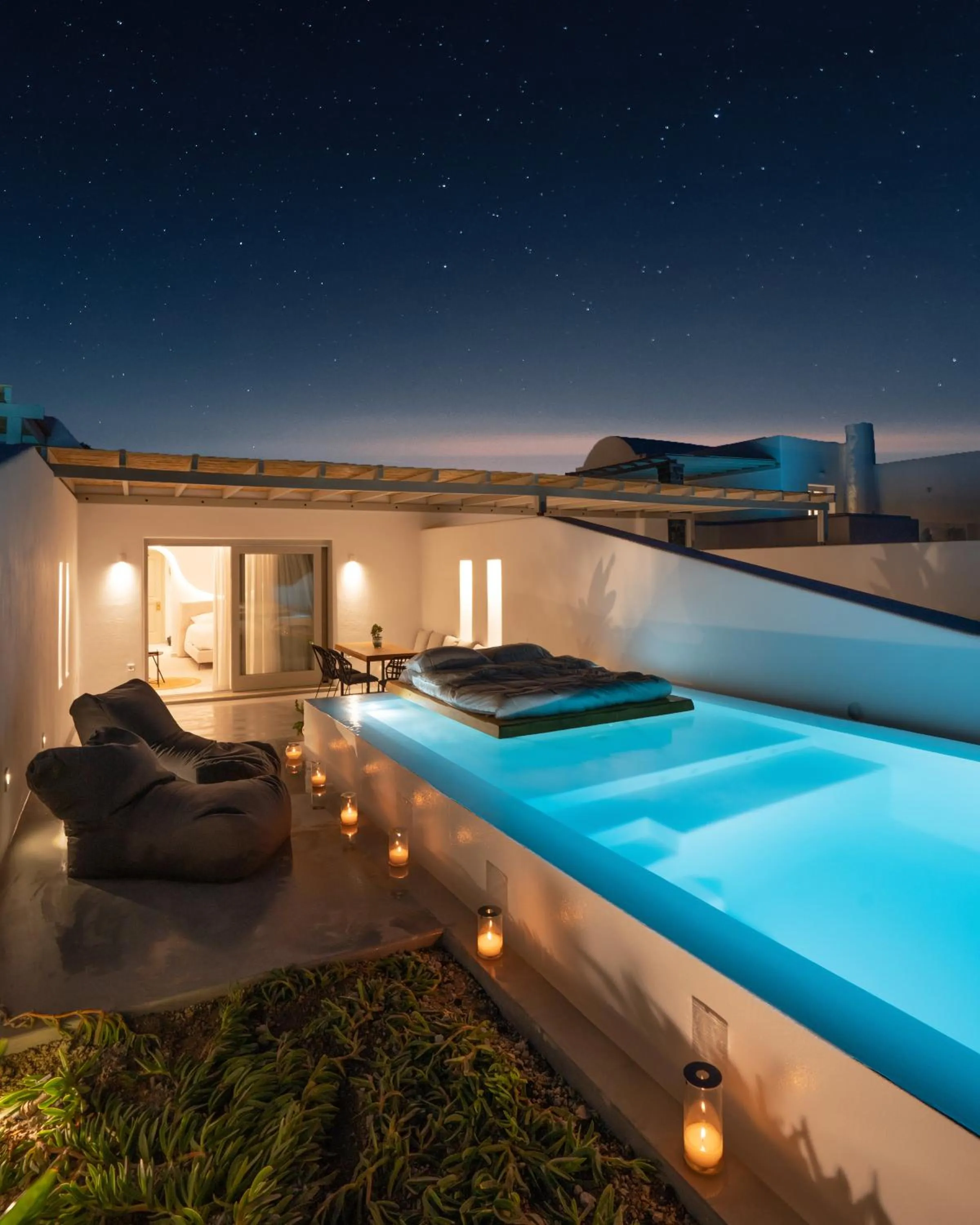 Patio in Phos The Boutique