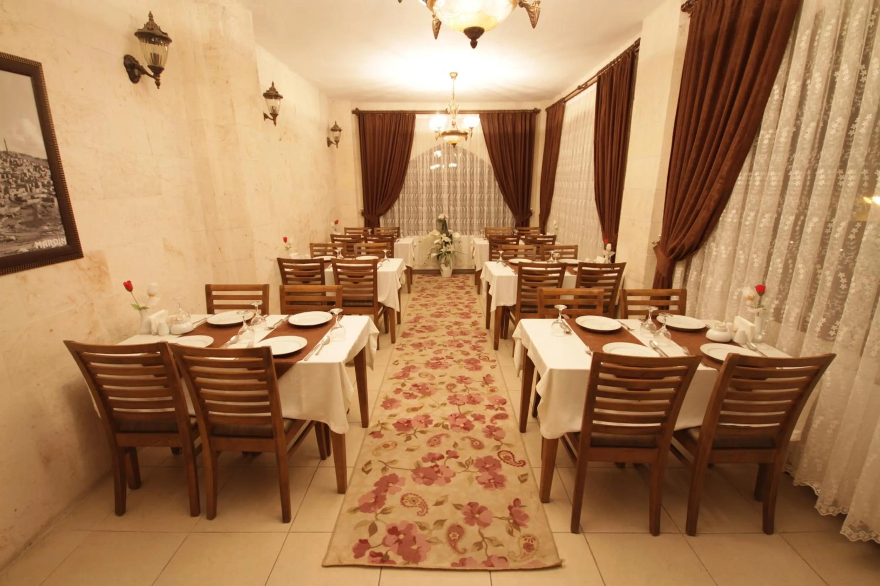 Restaurant/places to eat in Zinciriye Hotel