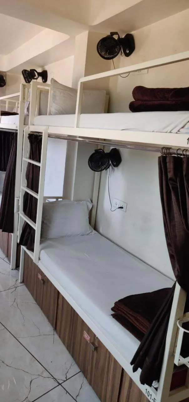 bunk bed, Bed in Hotel Milan