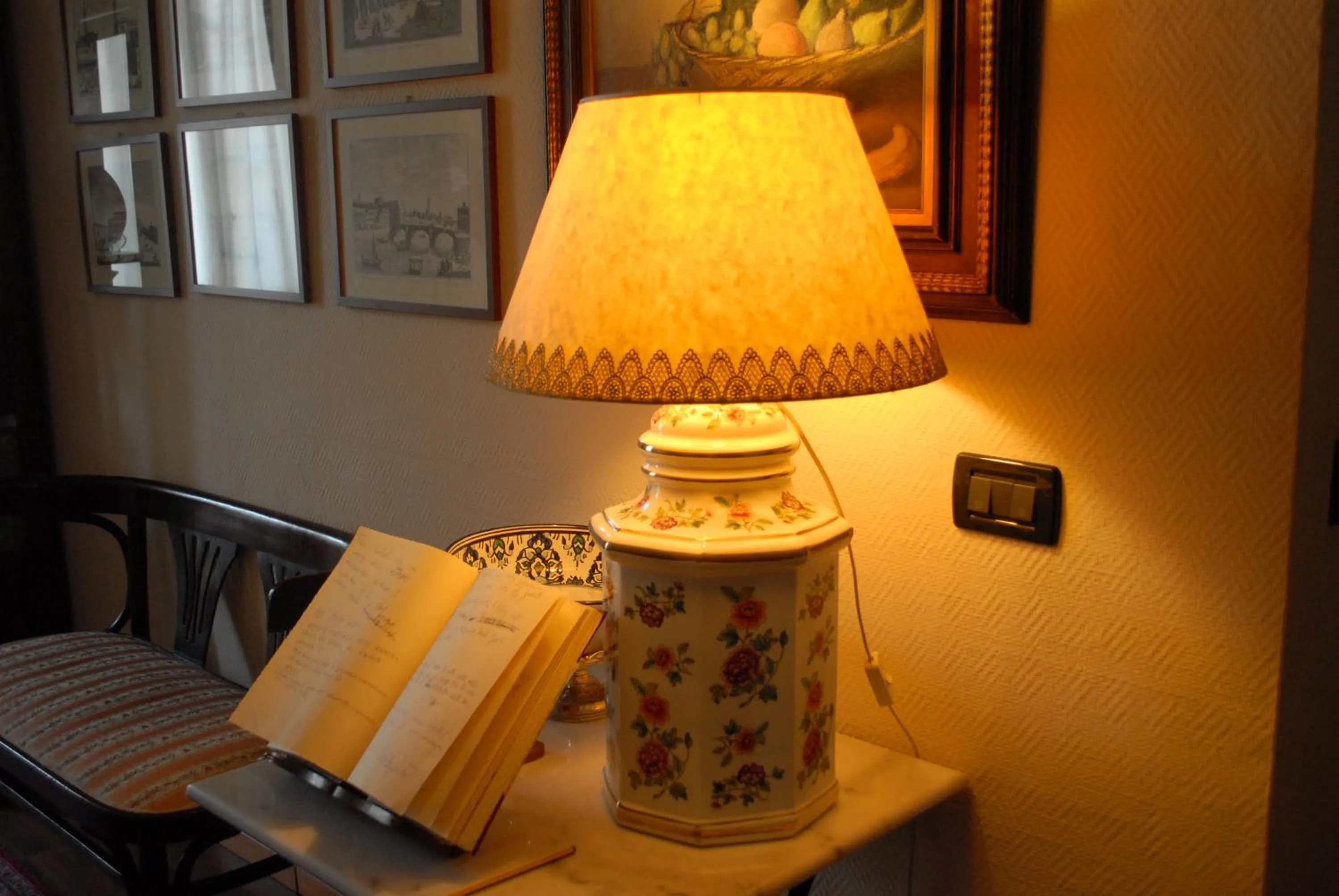 Lounge or bar in Soggiorno Michelangelo