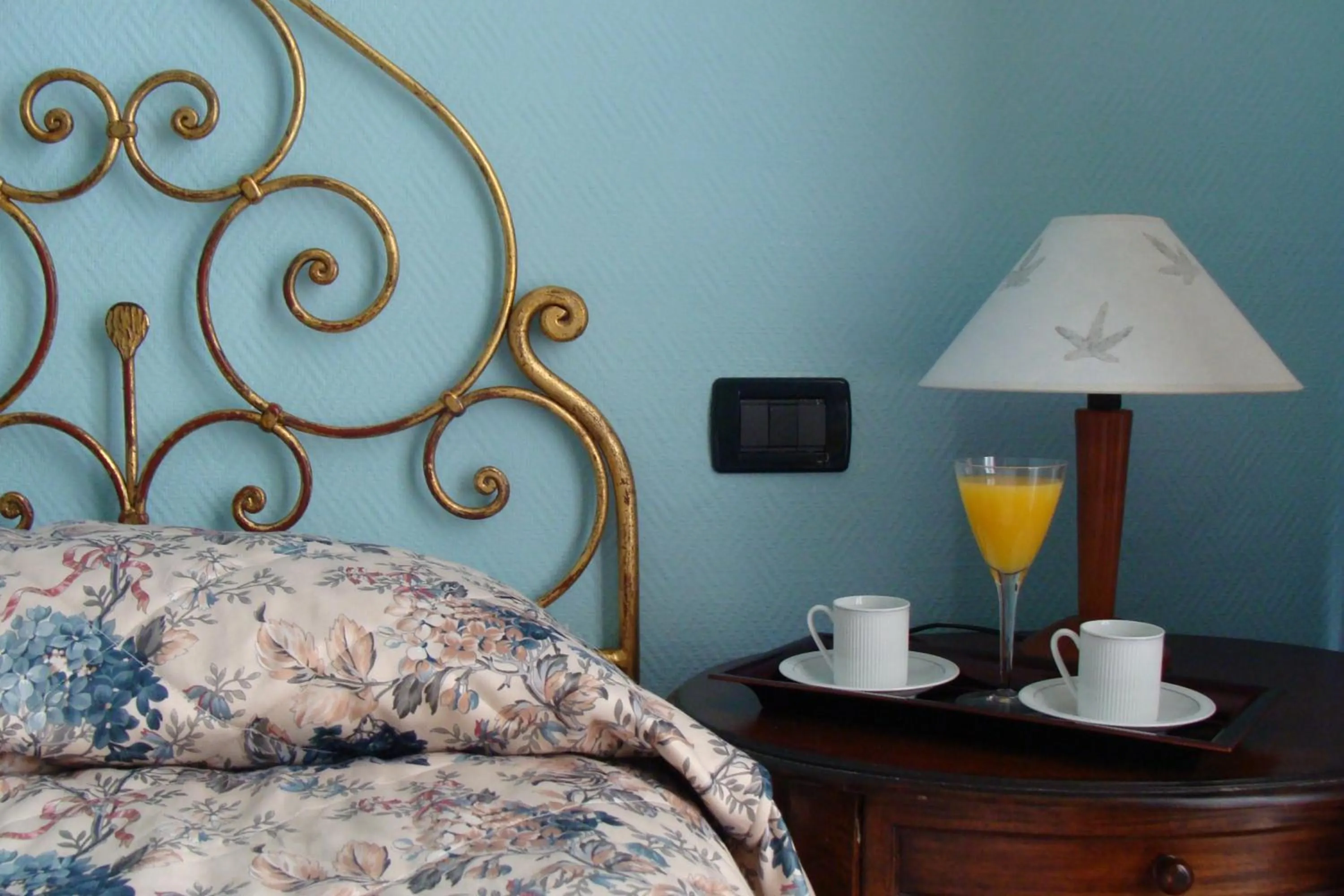 Bedroom, Bed in Soggiorno Michelangelo