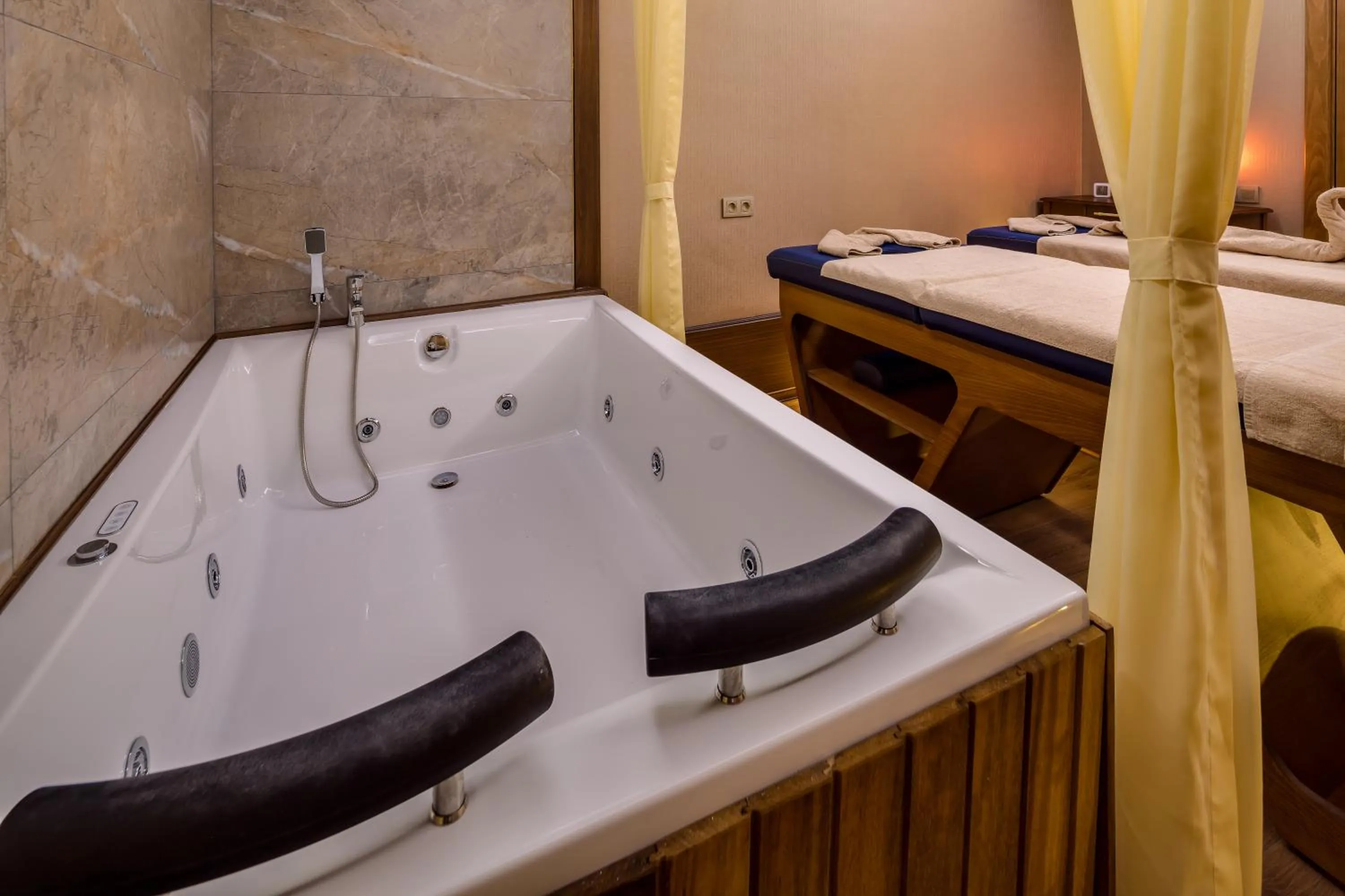 Hot Tub in Gordion Hotel - Special Class