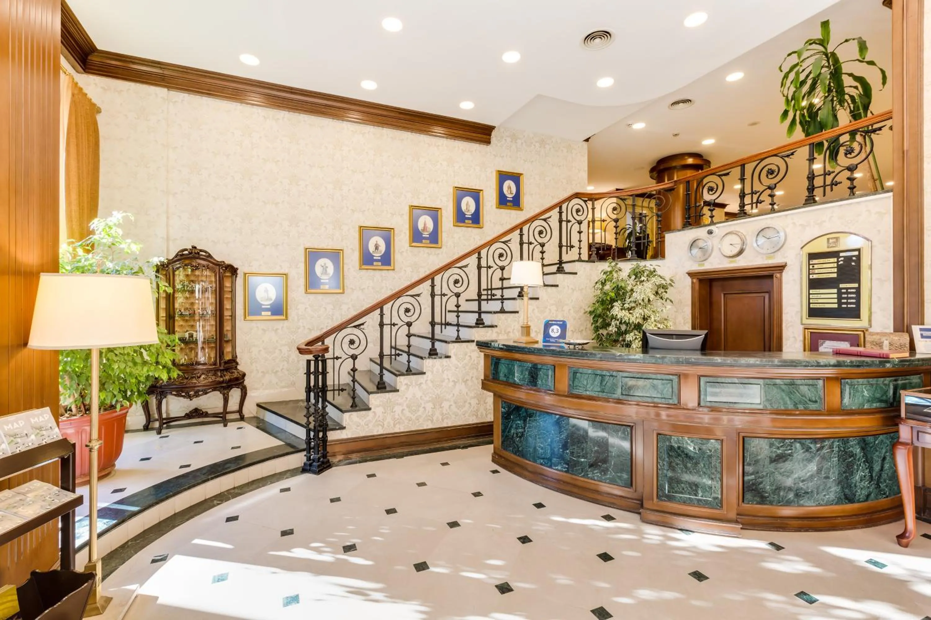 Lobby or reception in Gordion Hotel - Special Class