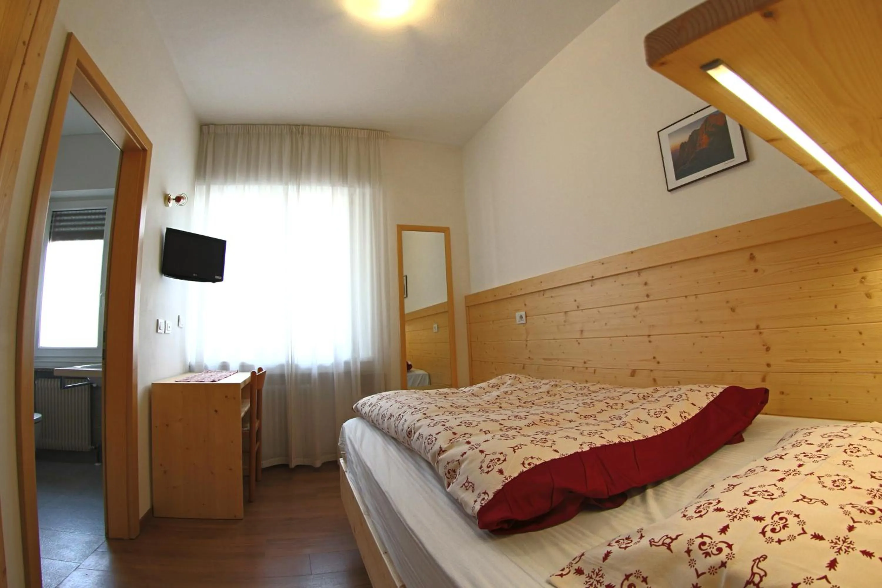 Photo of the whole room, Bed in Liz Hotel & Apartments