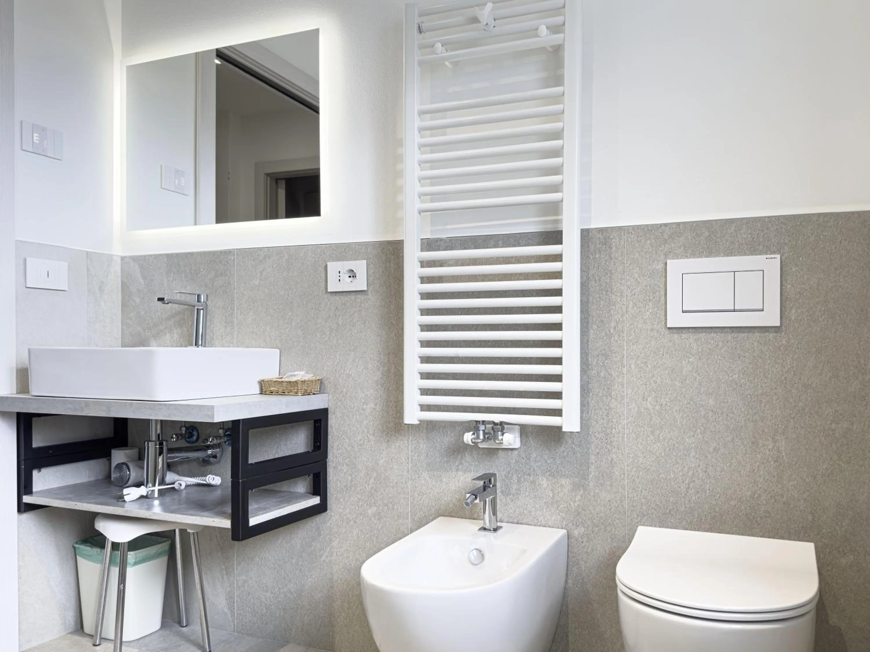 Toilet in Liz Hotel & Apartments