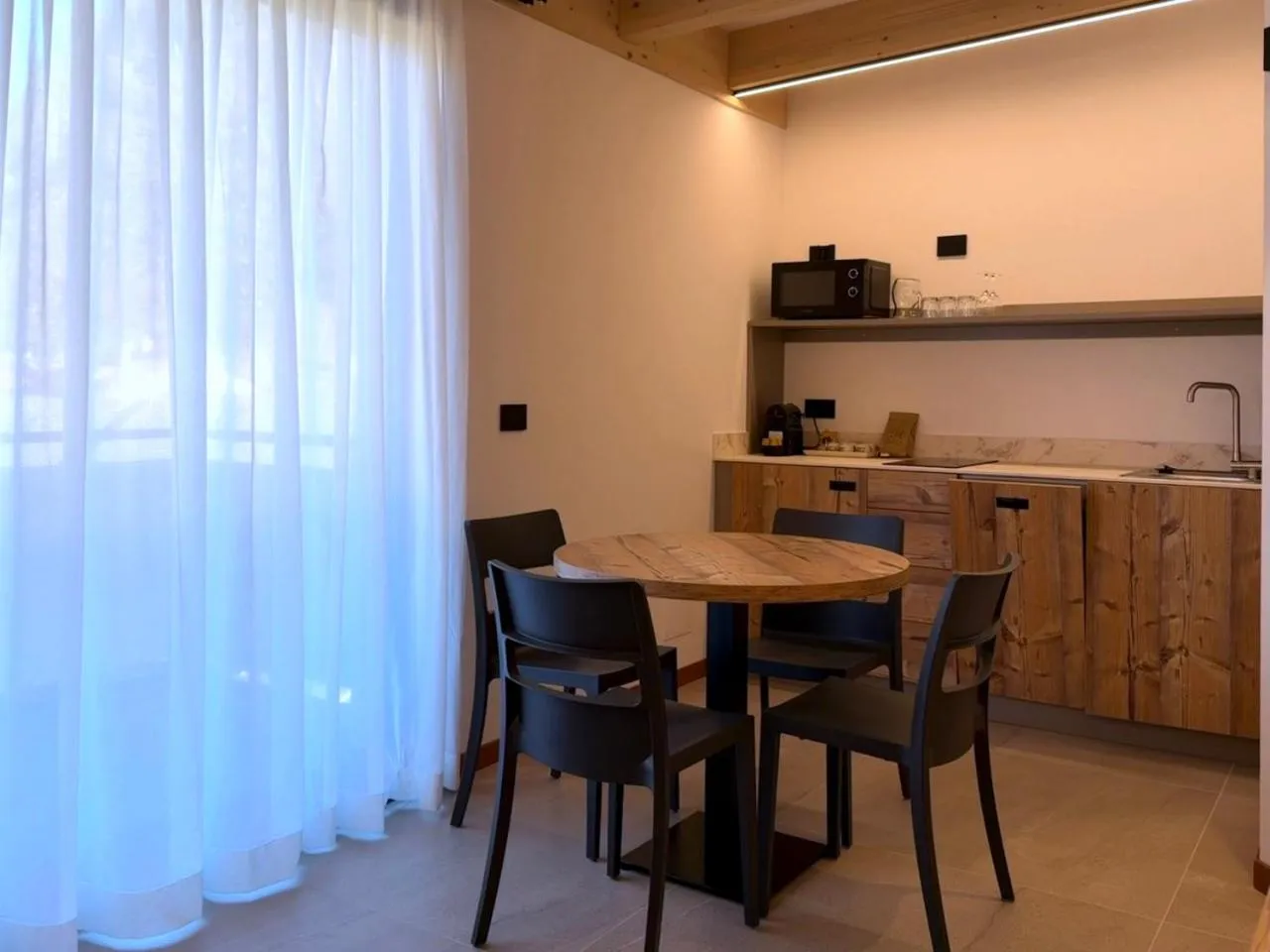 Liz Hotel & Apartments