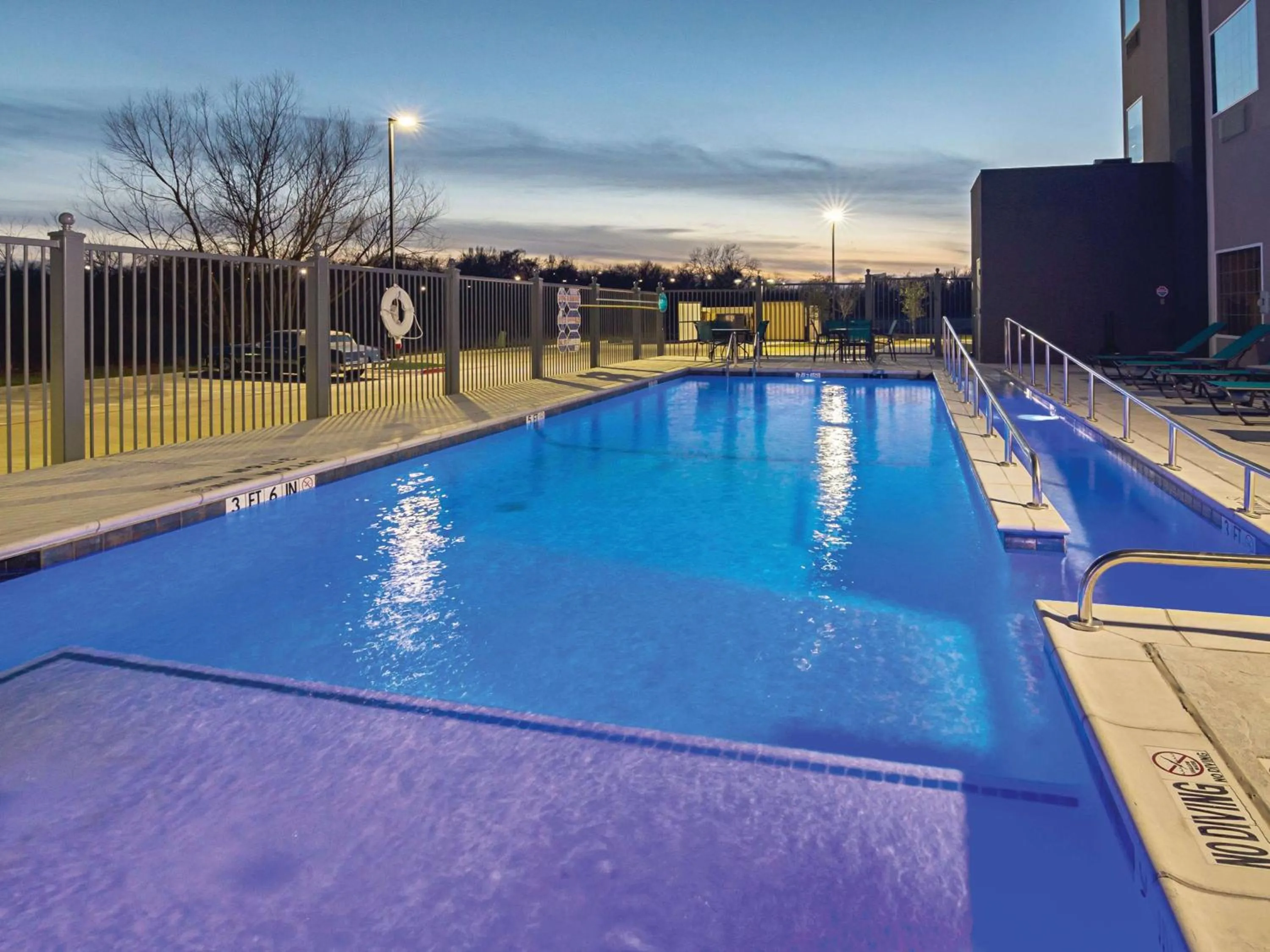 On site in La Quinta by Wyndham Dallas - Wylie