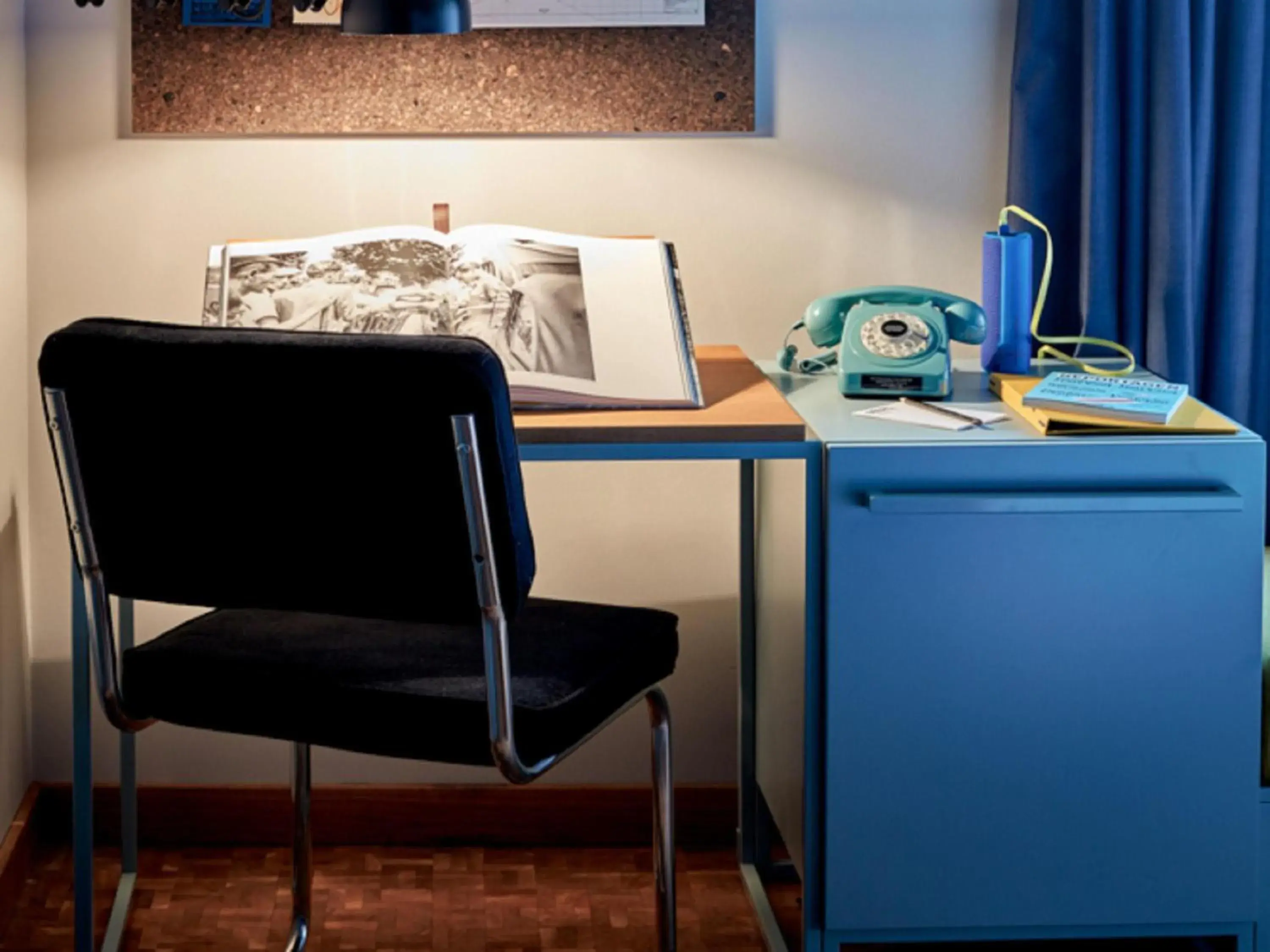 Bedroom in 25hours Hotel Das Tour Bedroom in 25hours Hotel Das Tour