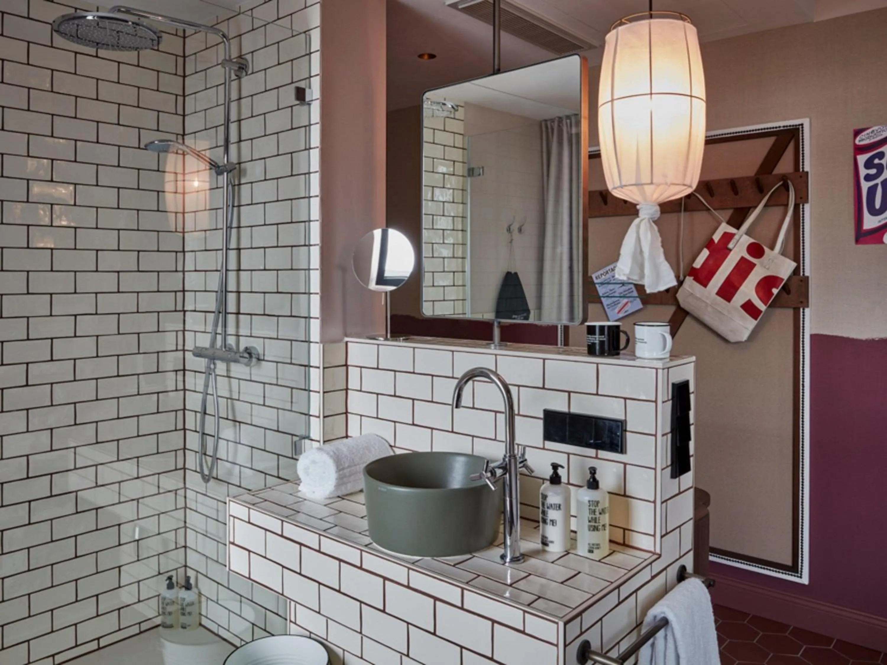 Bedroom in 25hours Hotel Das Tour