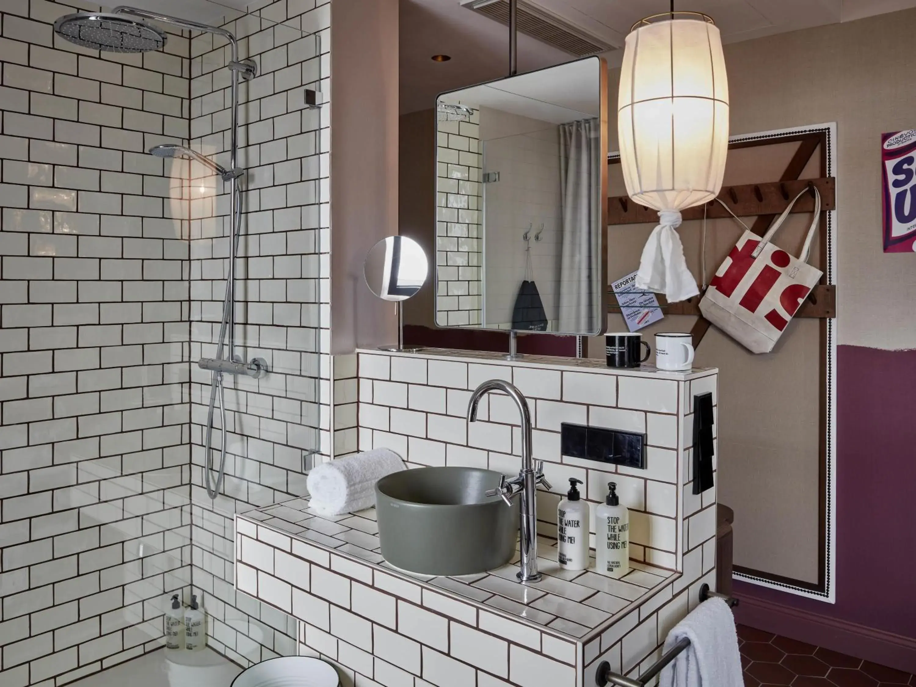 Bedroom in 25hours Hotel Das Tour Bedroom in 25hours Hotel Das Tour