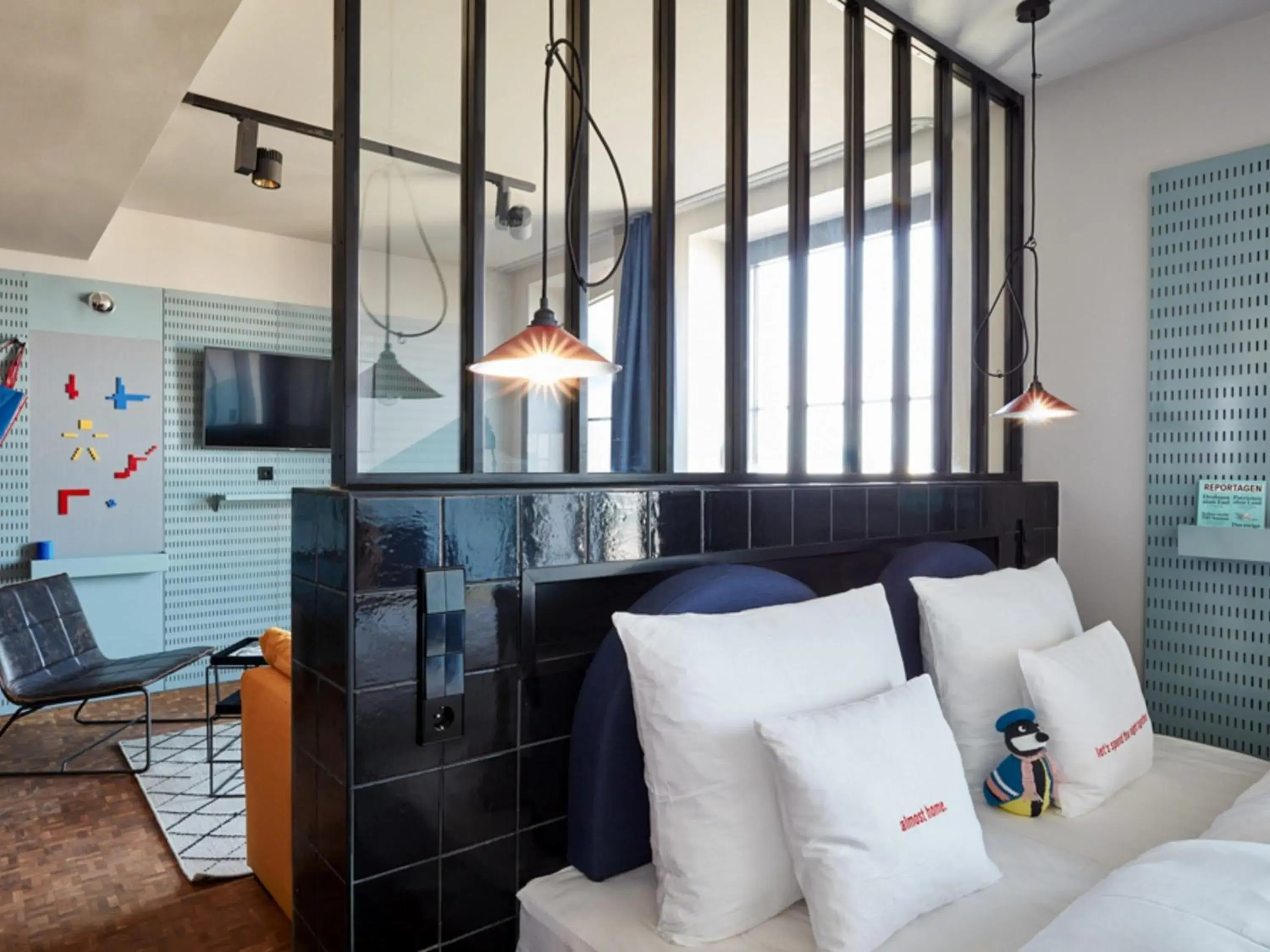 Bedroom in 25hours Hotel Das Tour Bedroom in 25hours Hotel Das Tour