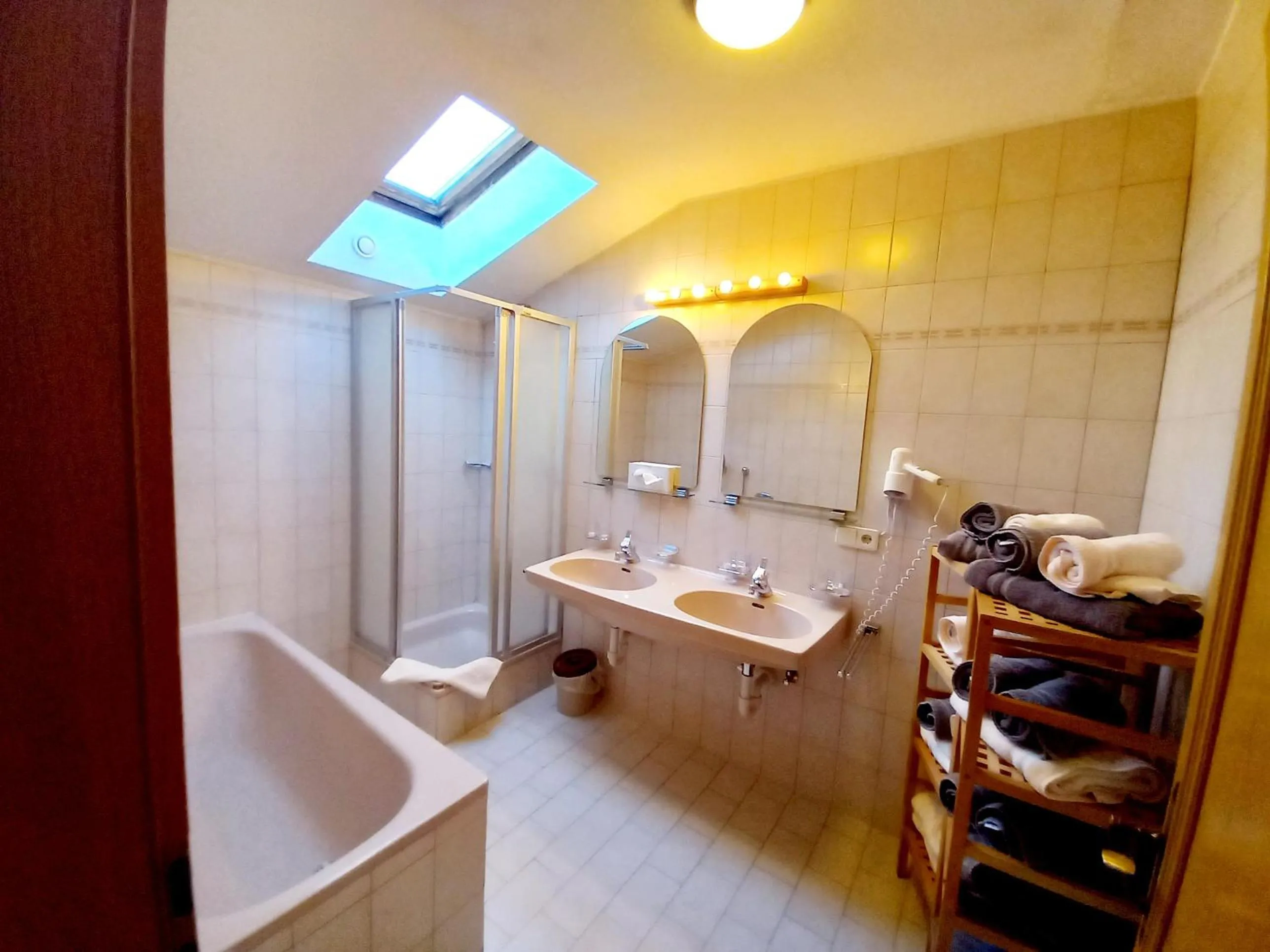 Bathroom in Aparthaus Camping Stubai