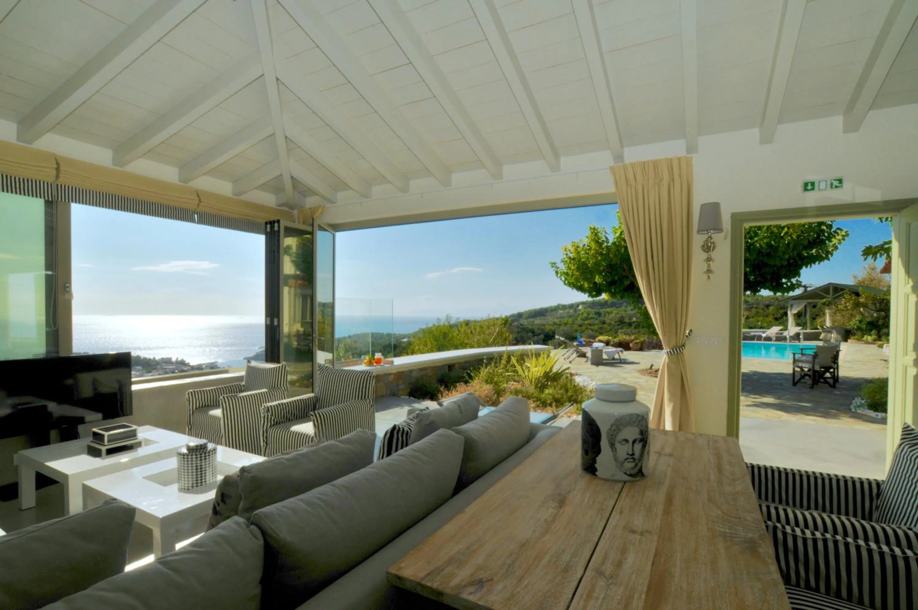 Bed in Villa Paparouna