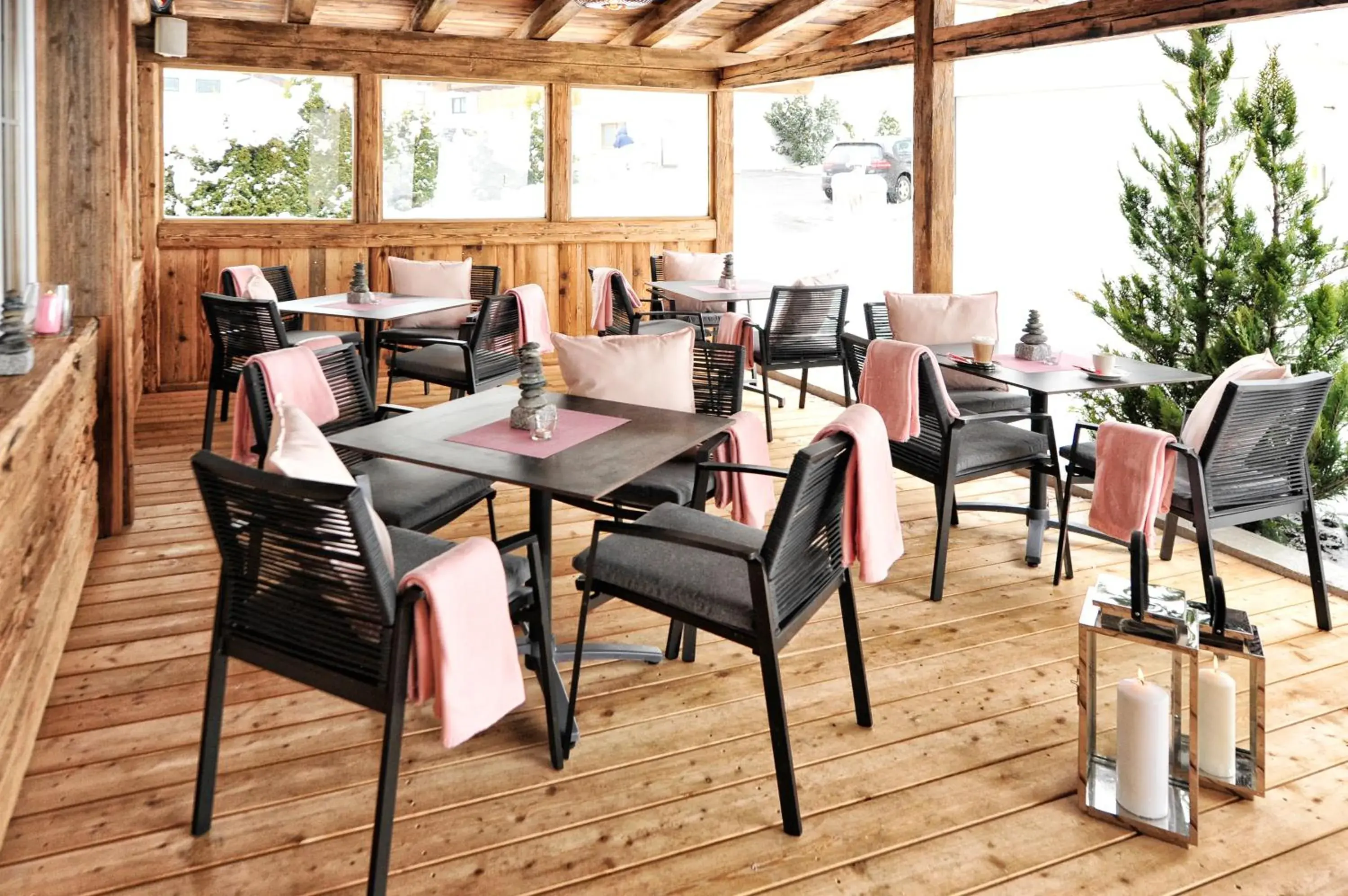 Restaurant/Places to Eat in Alpenstern