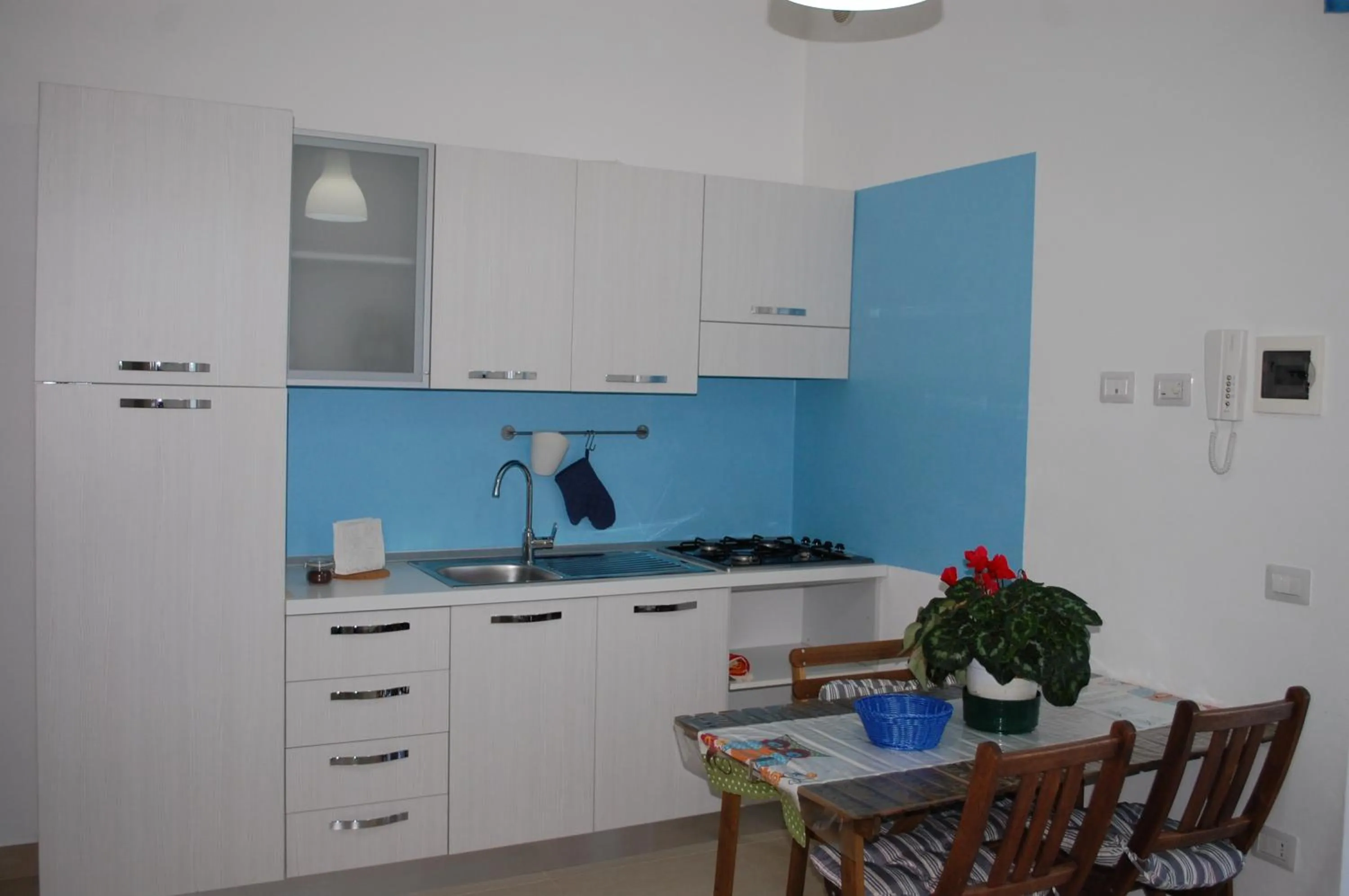 Kitchen or kitchenette in All'ombra del Carrubo - Metaponto