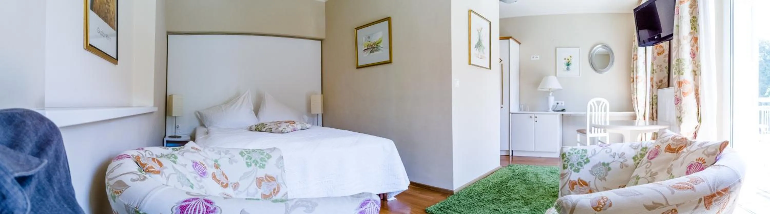 Photo of the whole room, Bed in Hotel St. Hubertushof