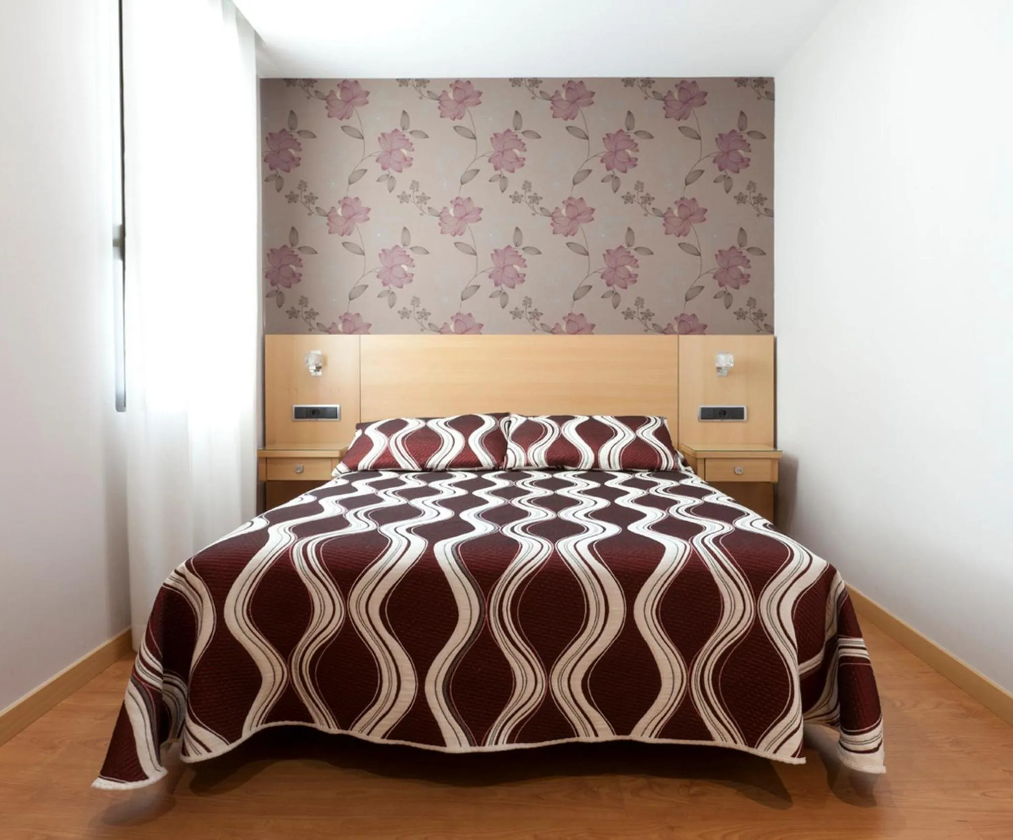 Bedroom, Bed in Hostal Jemasaca-Palma61