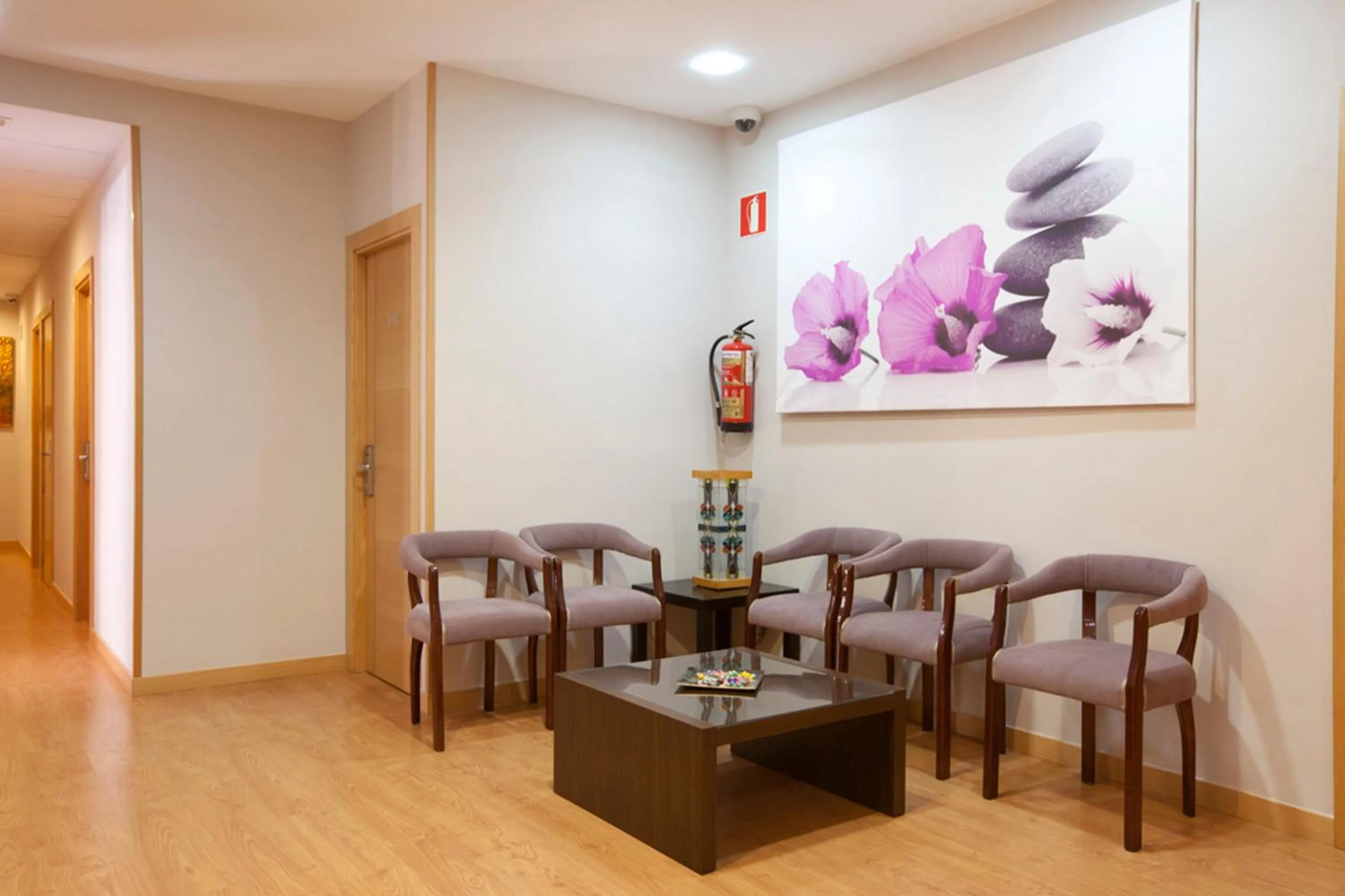 Communal lounge/ TV room in Hostal Jemasaca-Palma61