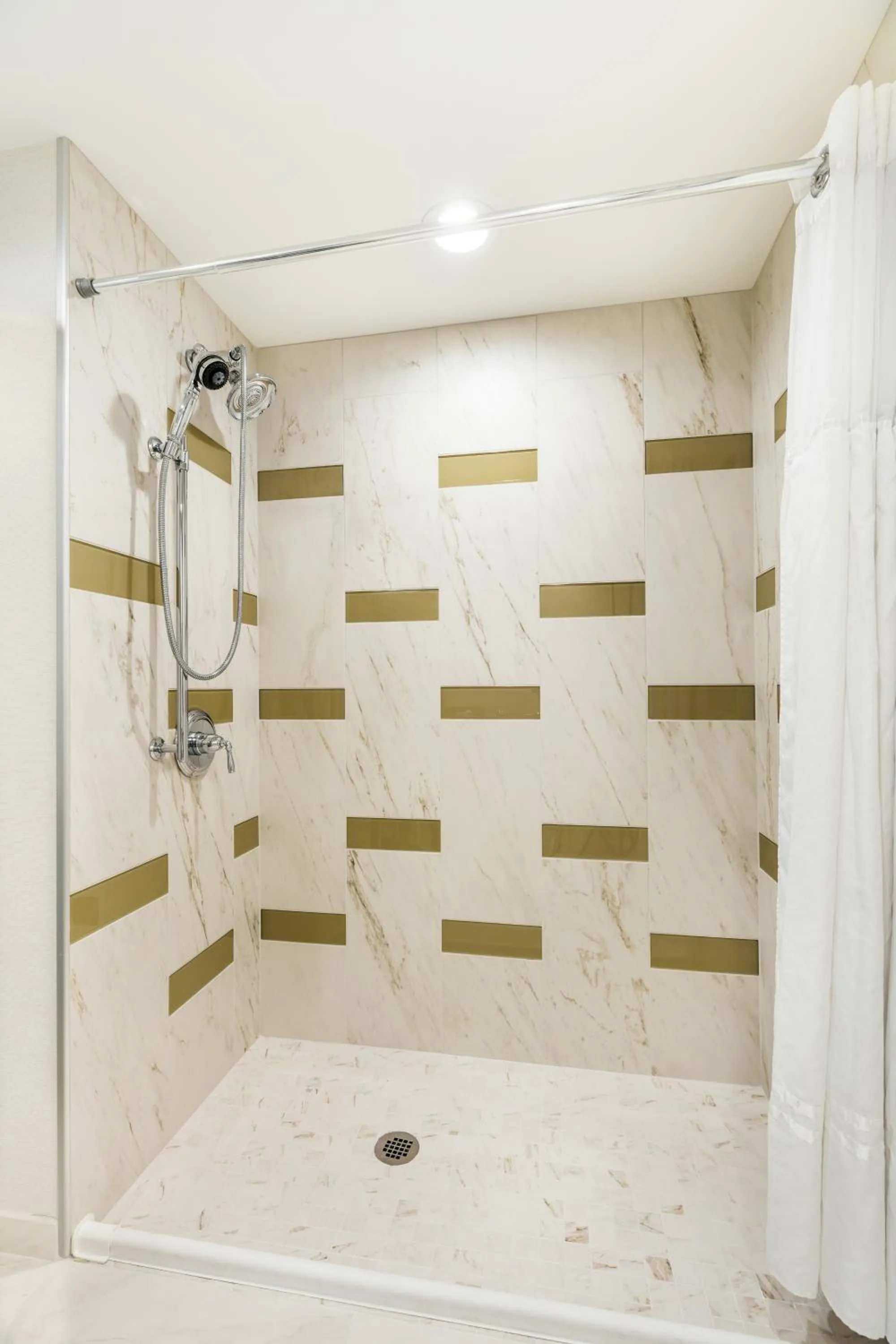 Shower in Galt House Hotel, A Trademark Collection Hotel