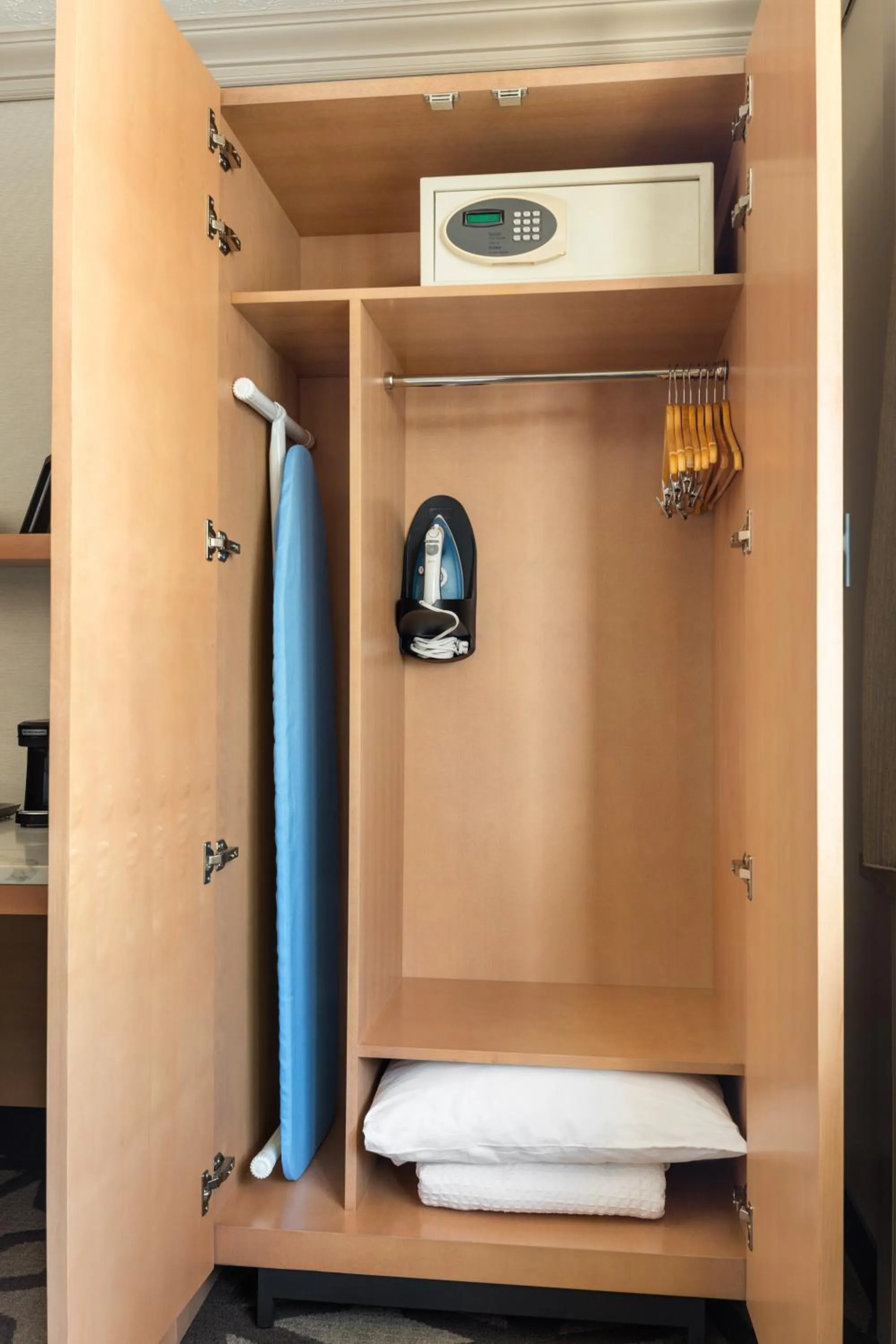 flat iron in Galt House Hotel, A Trademark Collection Hotel