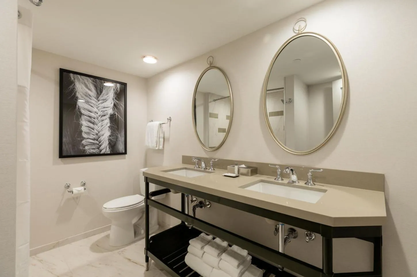 Shower in Galt House Hotel, A Trademark Collection Hotel