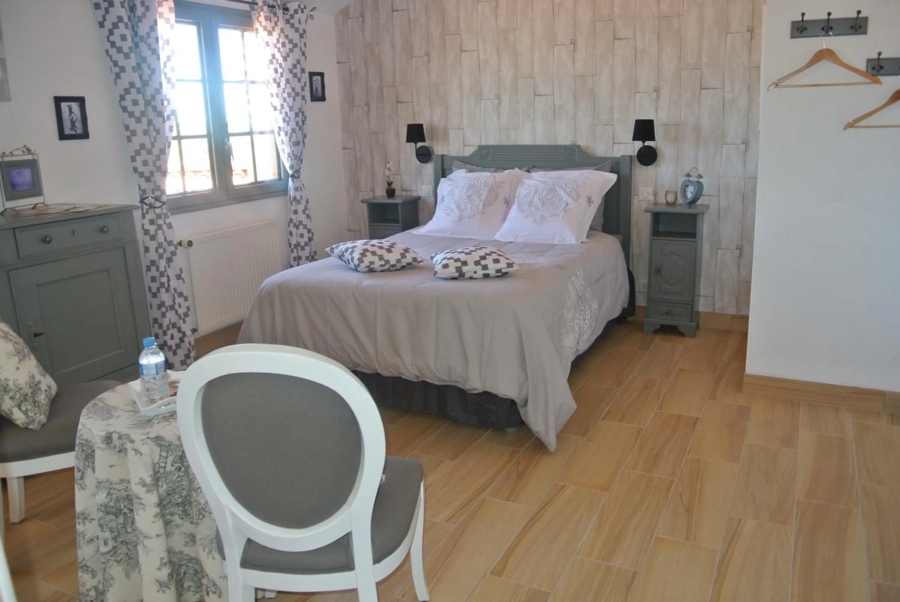 Bed in Chez Michel et Josette