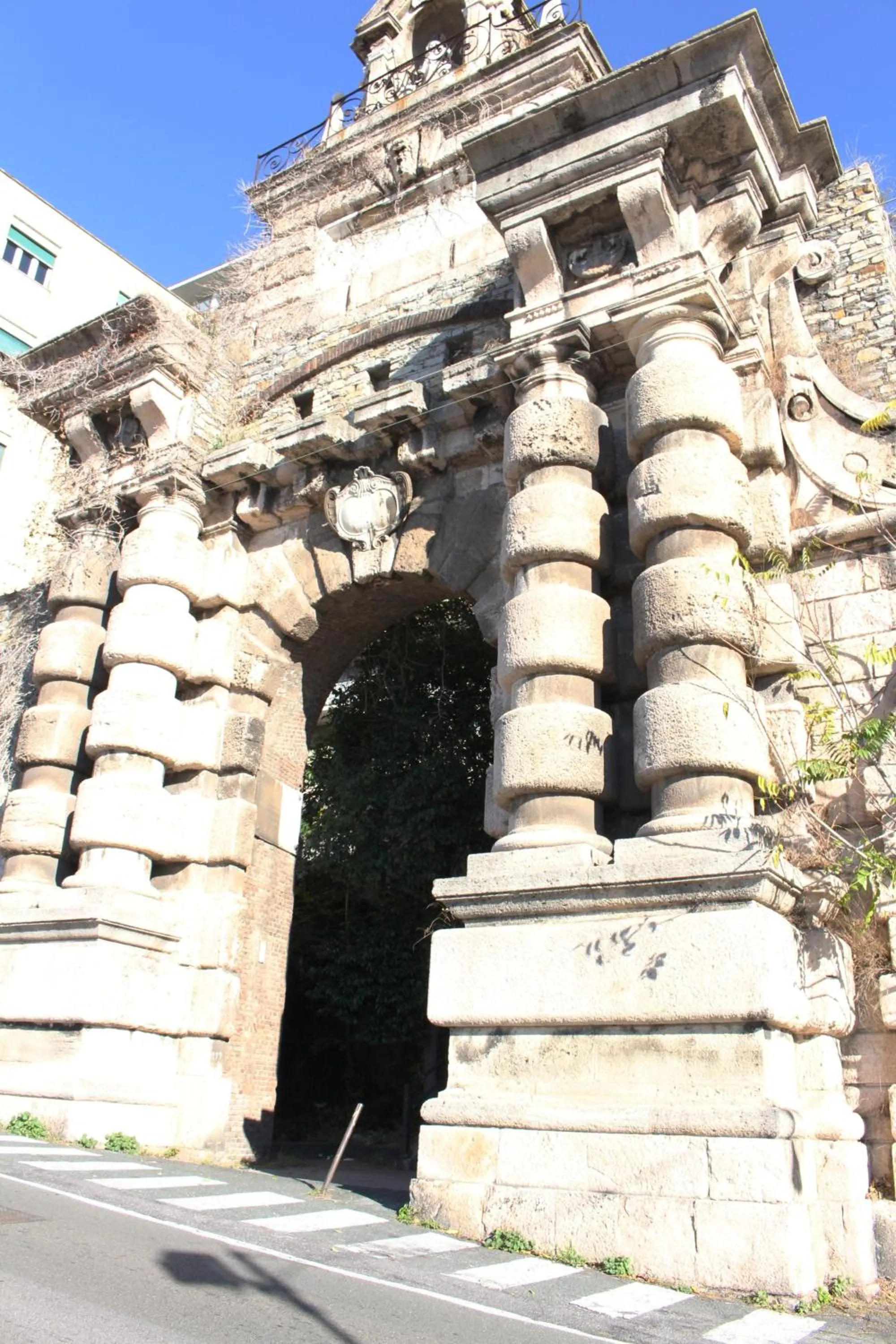 Neighbourhood in Bb Tube