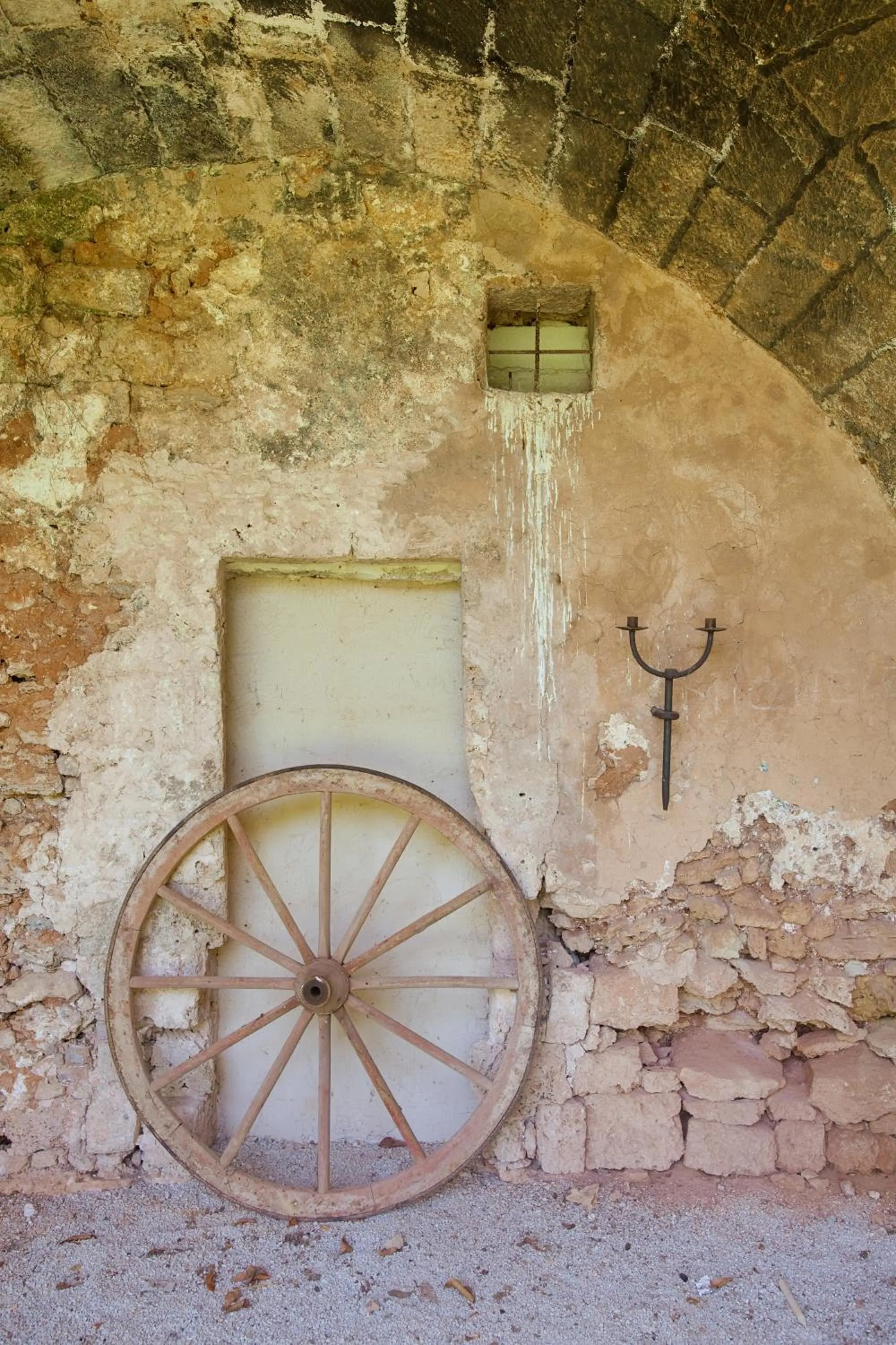 Decorative detail in Masseria Li Foggi