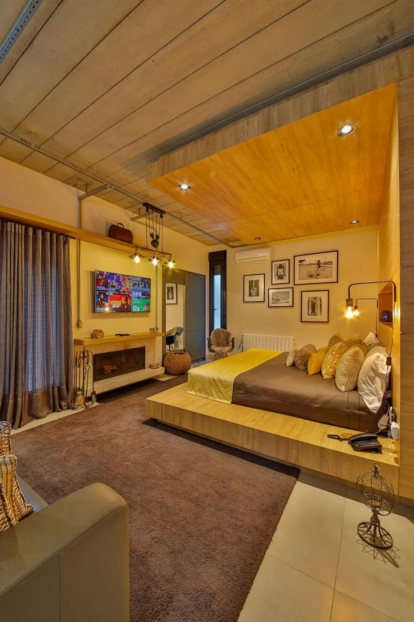 Bed in Hotel & Spa Saint Michel