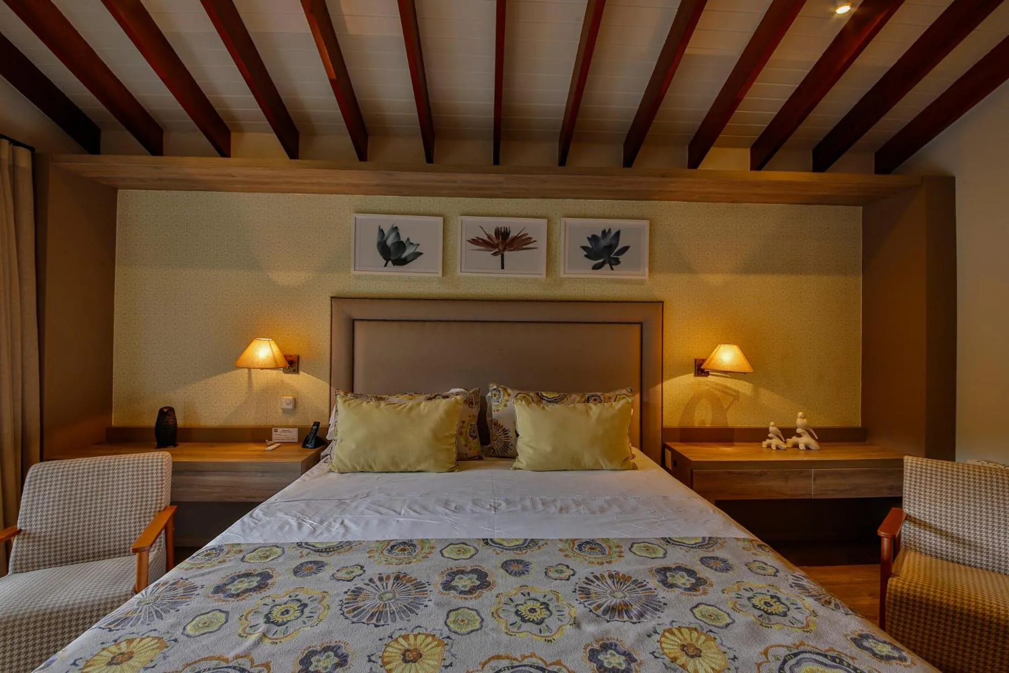 Bed in Hotel & Spa Saint Michel