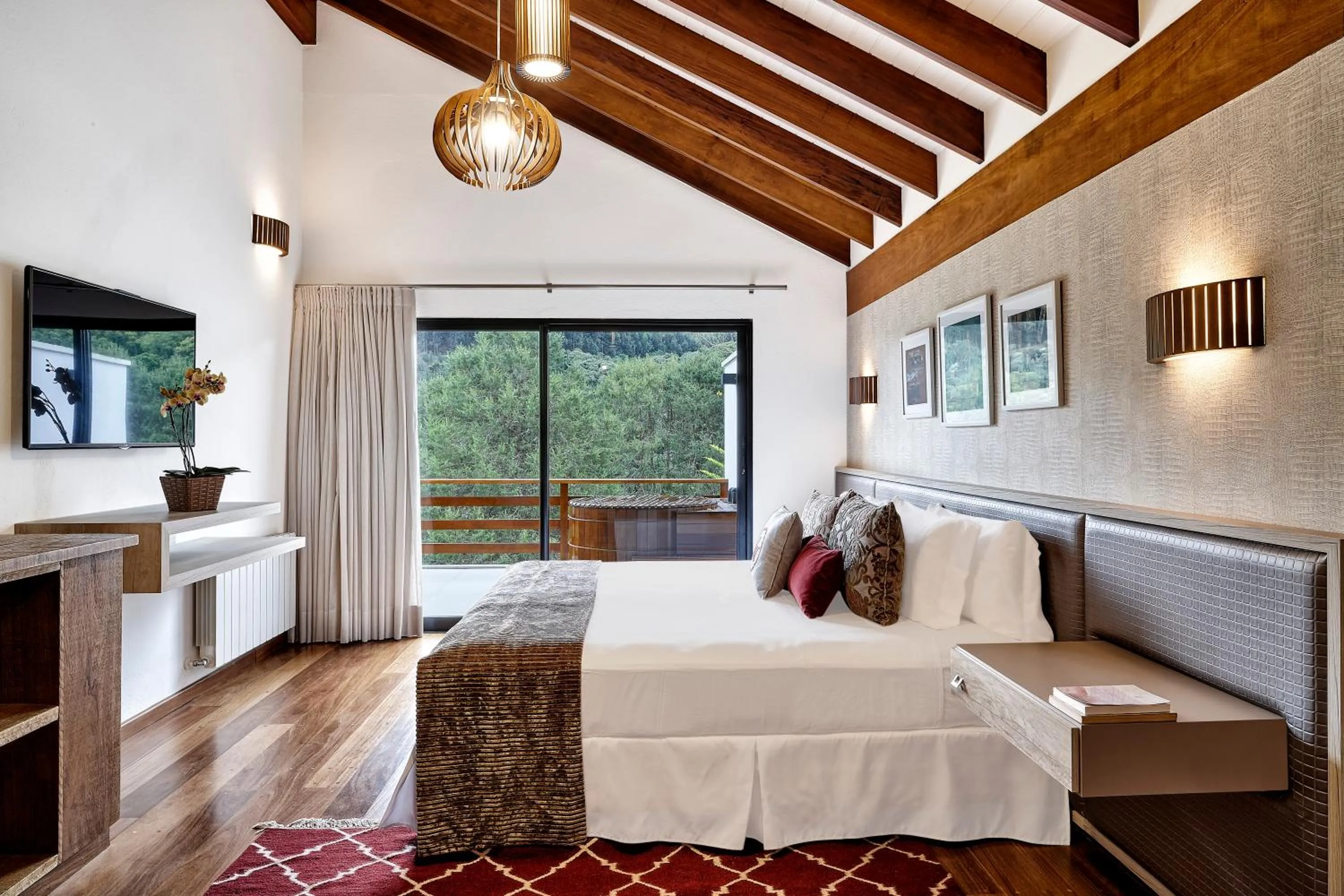 Decorative detail, Bed in Hotel & Spa Saint Michel