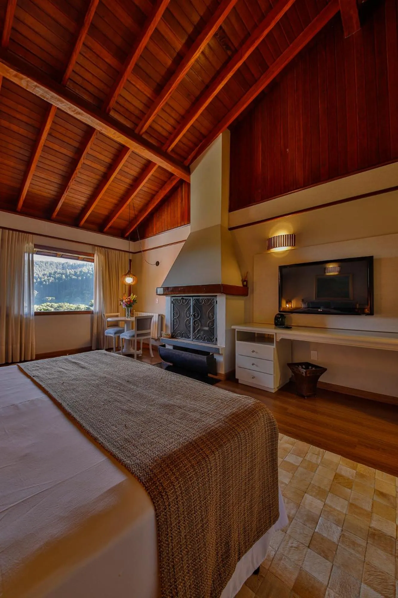 Bed in Hotel & Spa Saint Michel