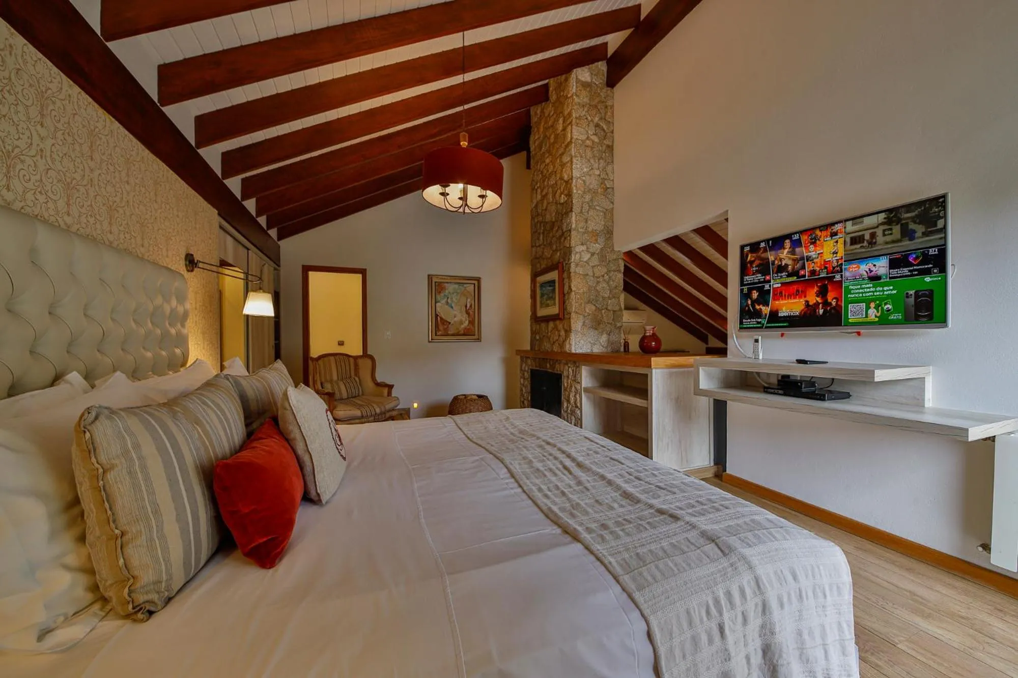 Bed in Hotel & Spa Saint Michel