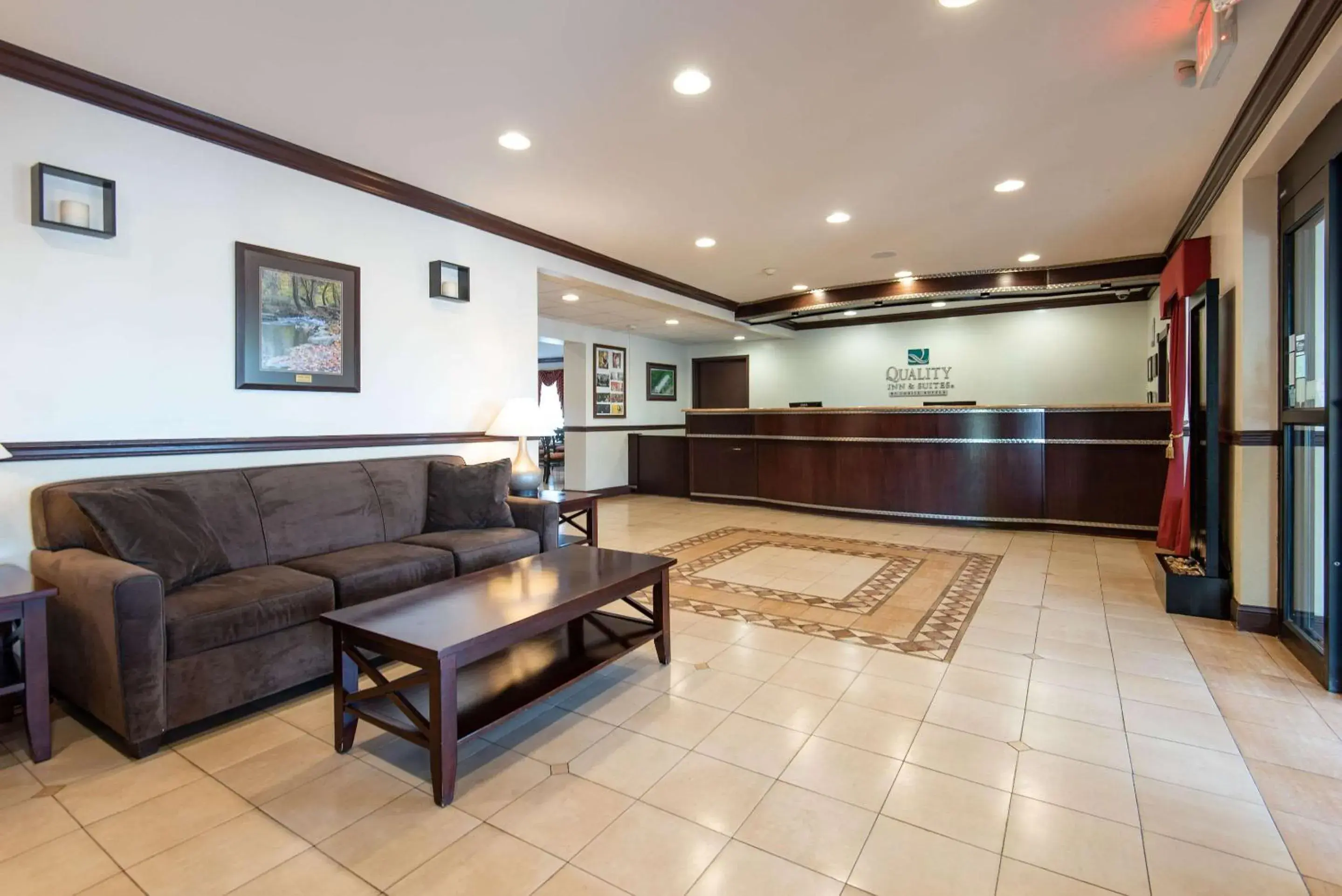 Lobby or reception in Quality Inn & Suites Quakertown-Allentown Lobby or reception in Quality Inn & Suites Quakertown-Allentown