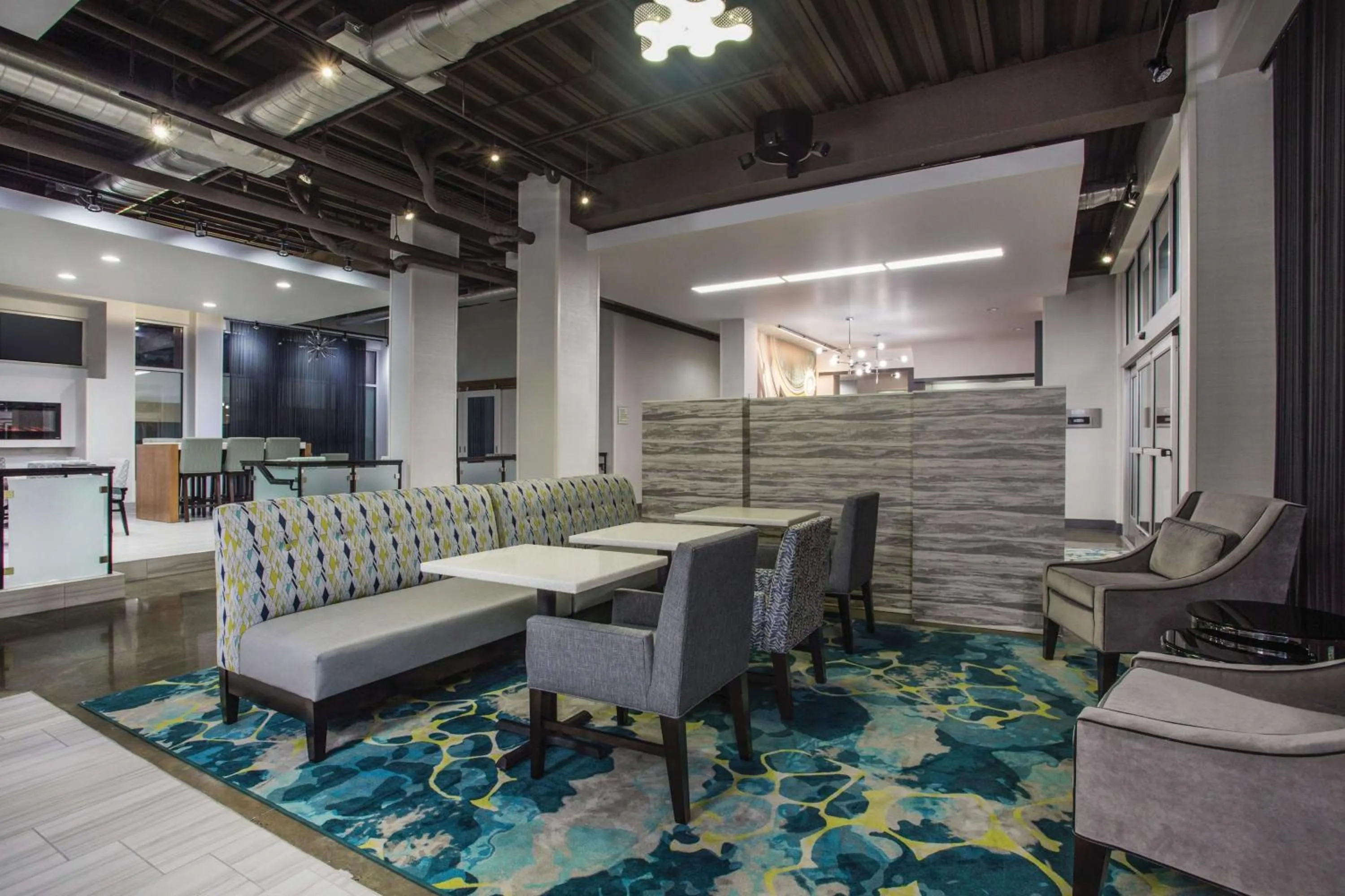 Lobby or reception in La Quinta by Wyndham Winchester