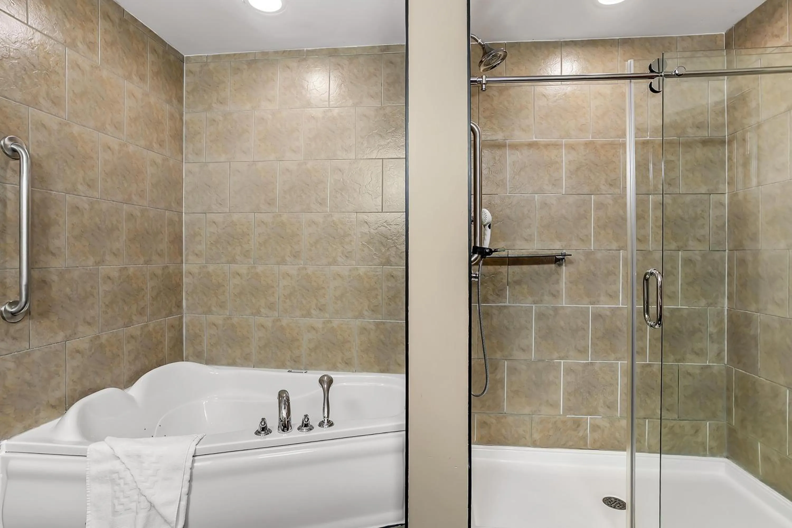 Bathroom in Best Western Blairmore