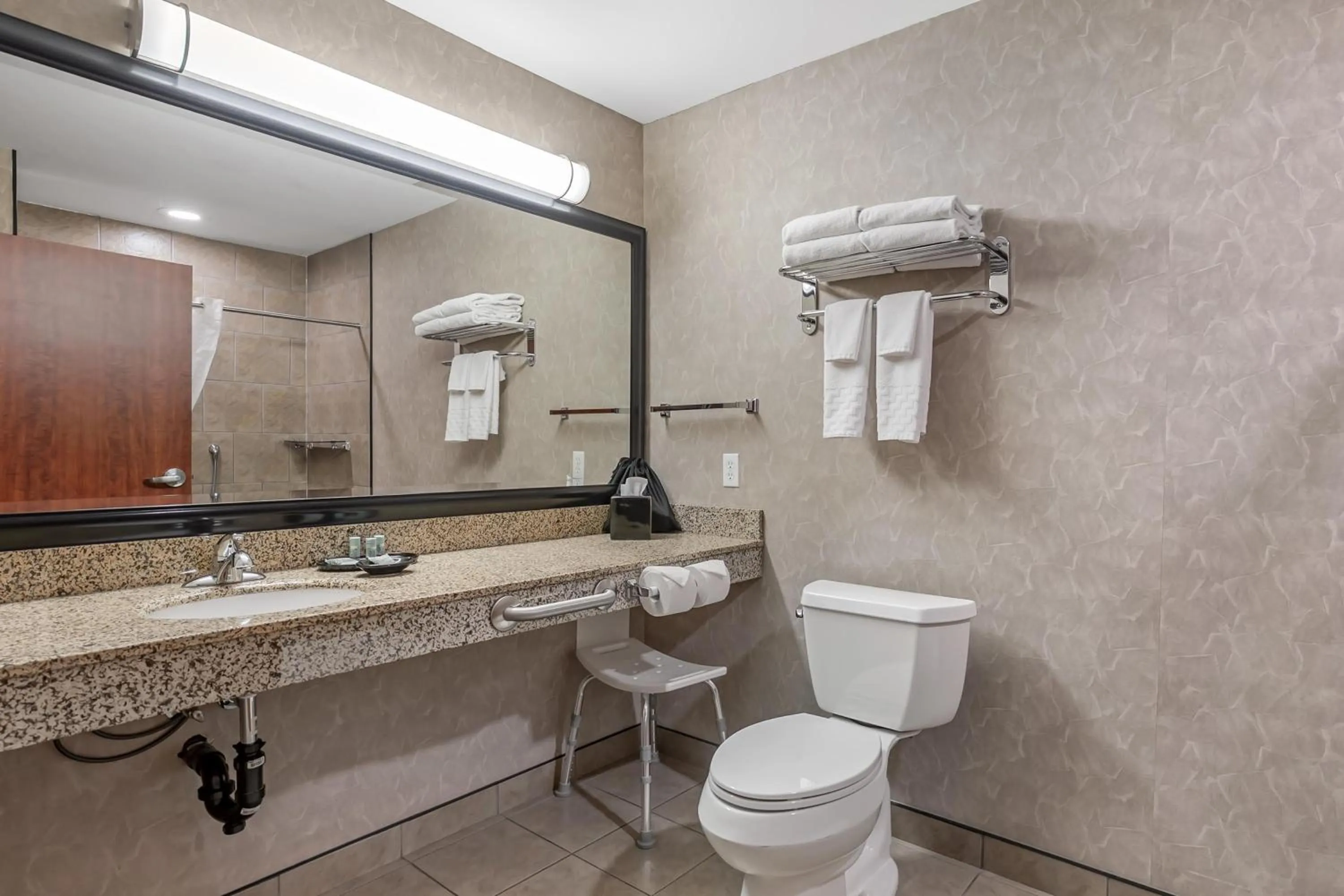 Bathroom in Best Western Blairmore