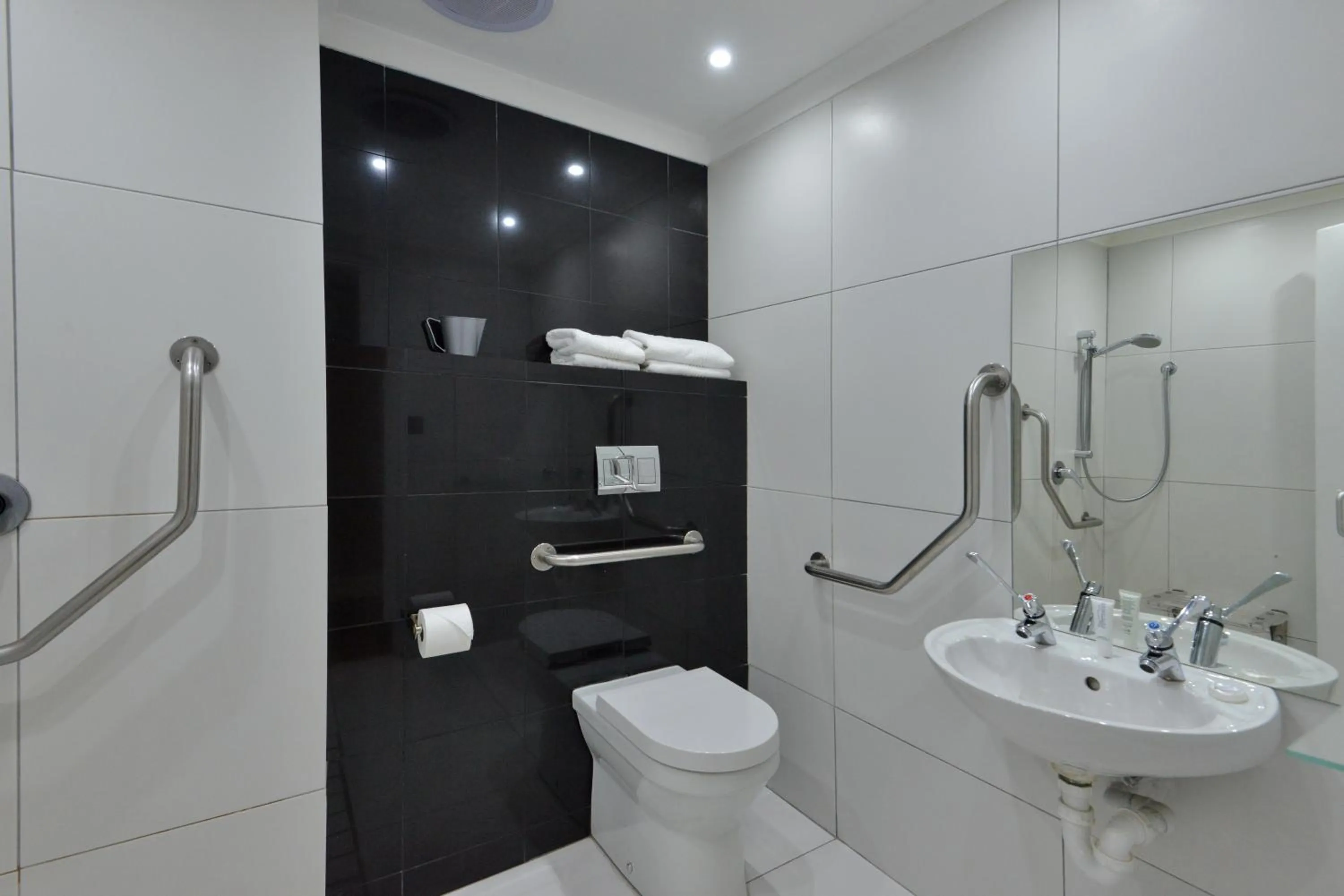 The Capetonian - Halal