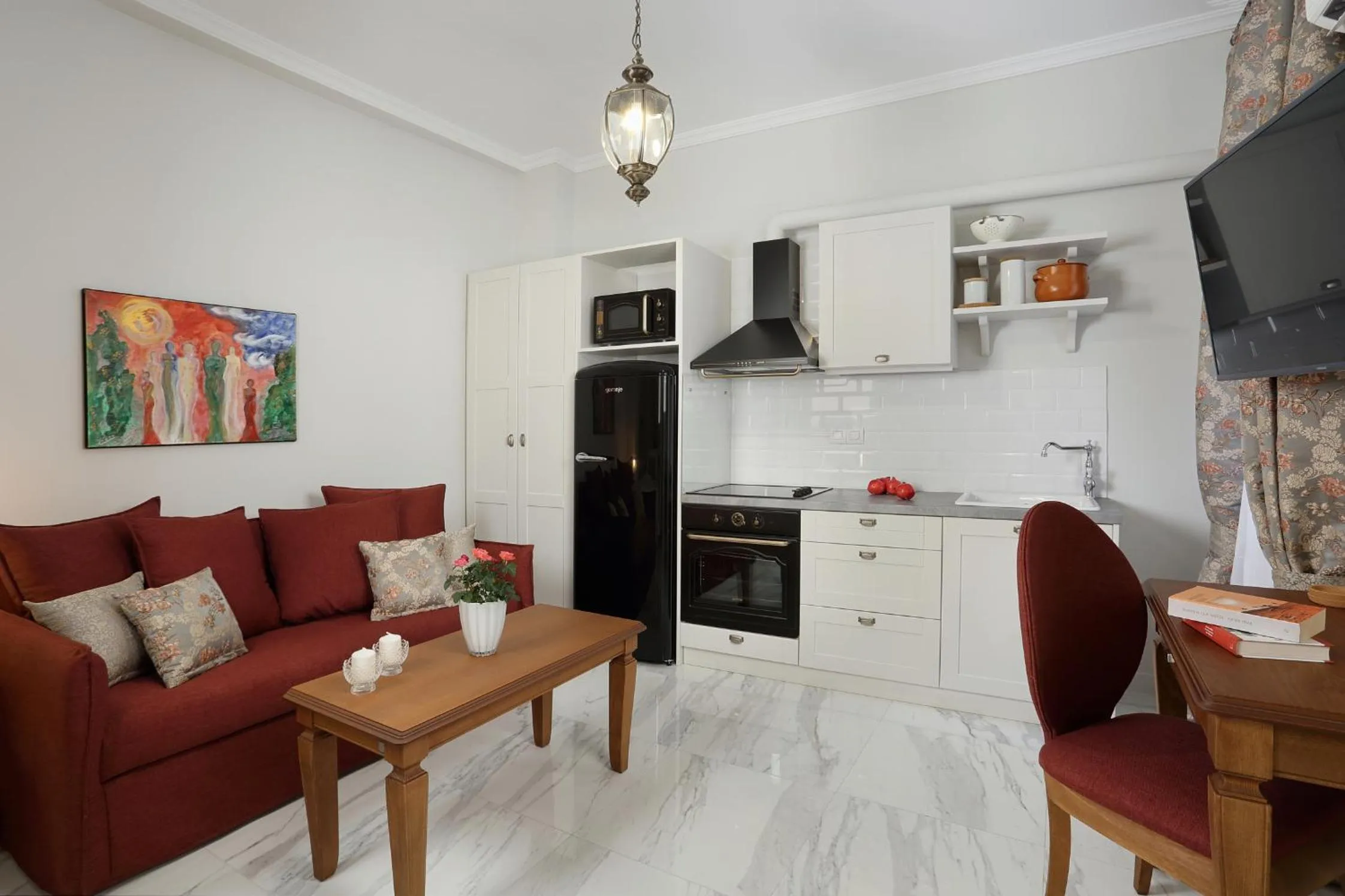 Kitchen or kitchenette in V1935 Luxurious Apartments