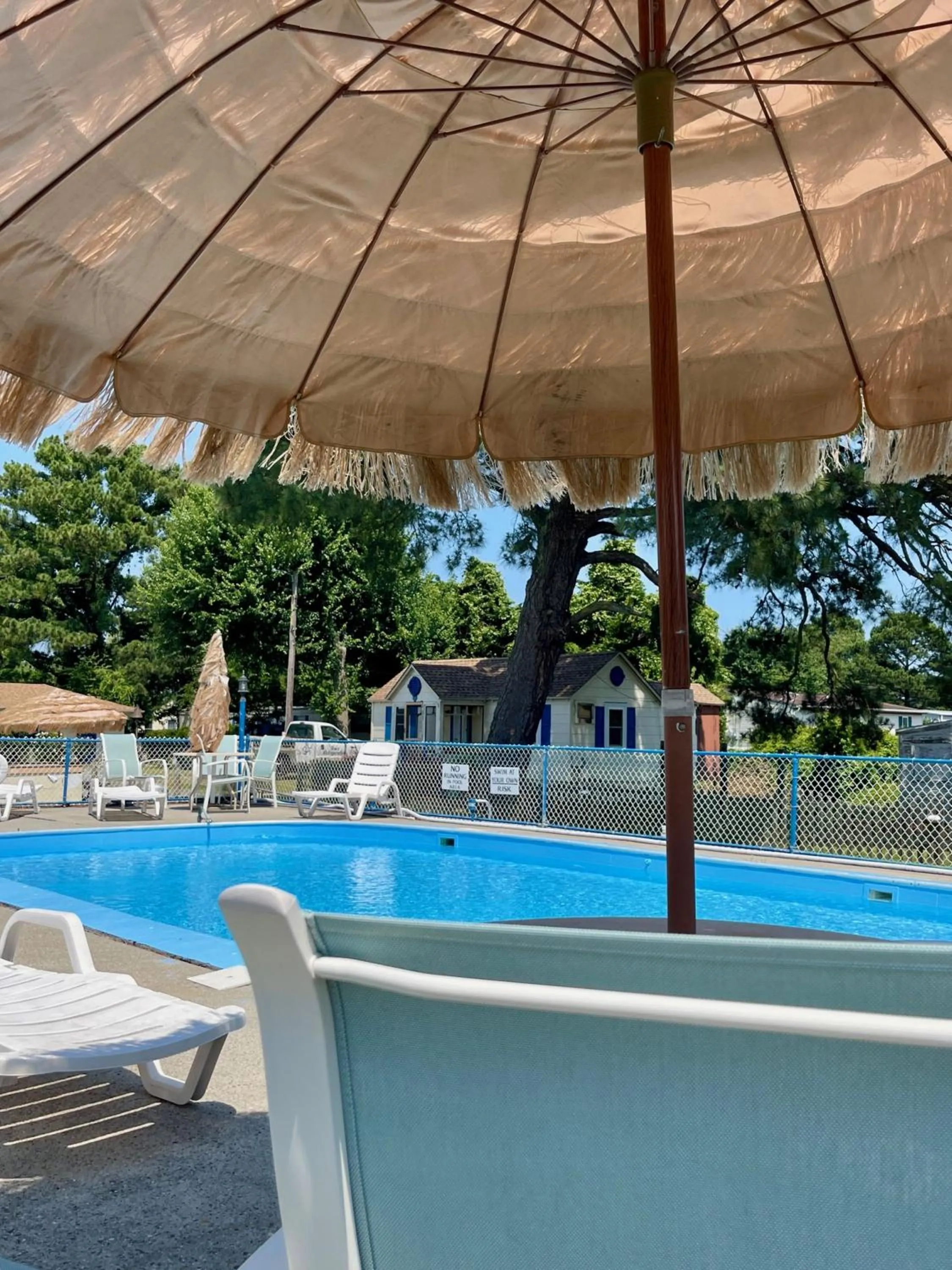 Swimming pool in Americas Best Value Inn Chincoteague