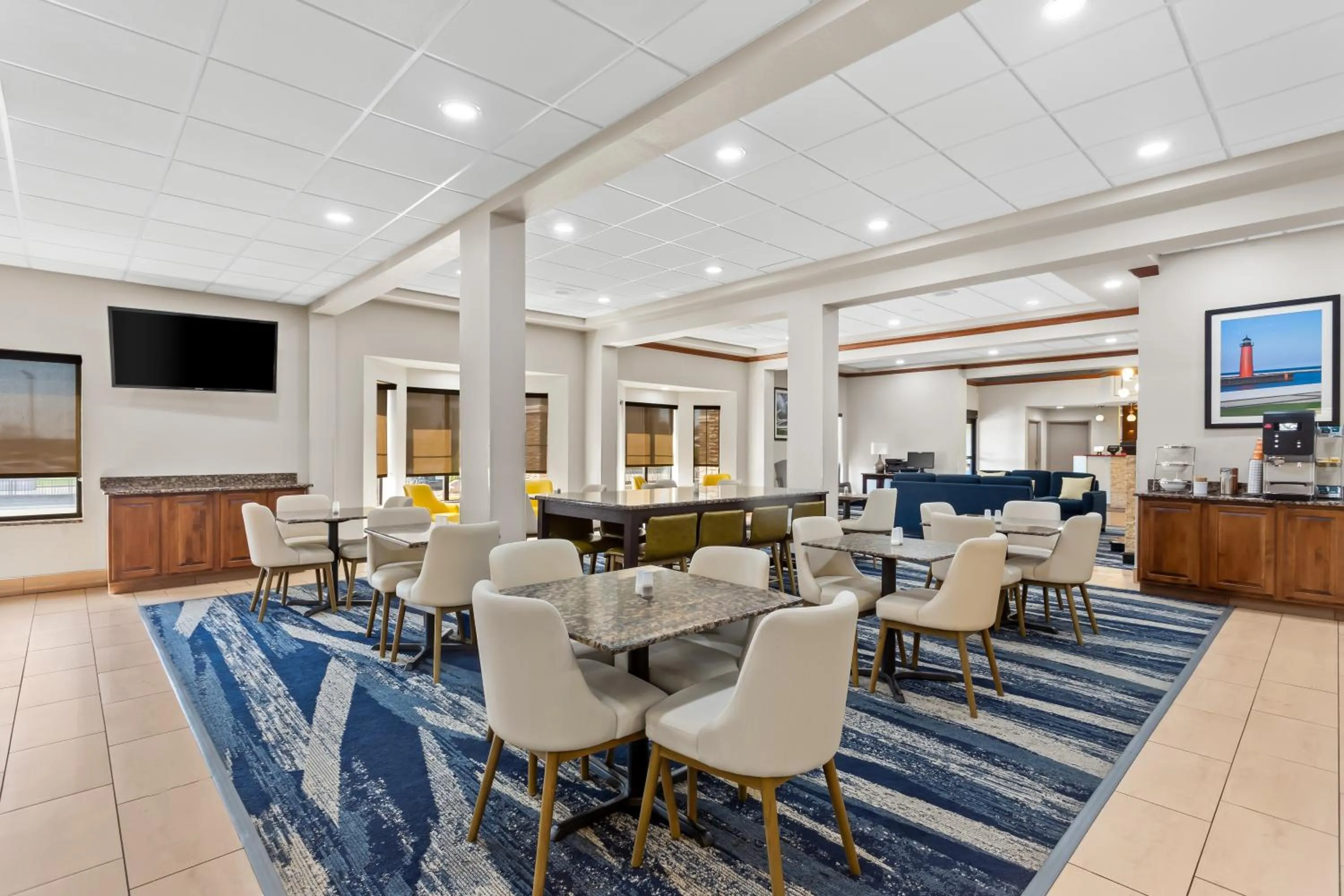 Breakfast in Comfort Inn & Suites Kenosha-Pleasant Prairie