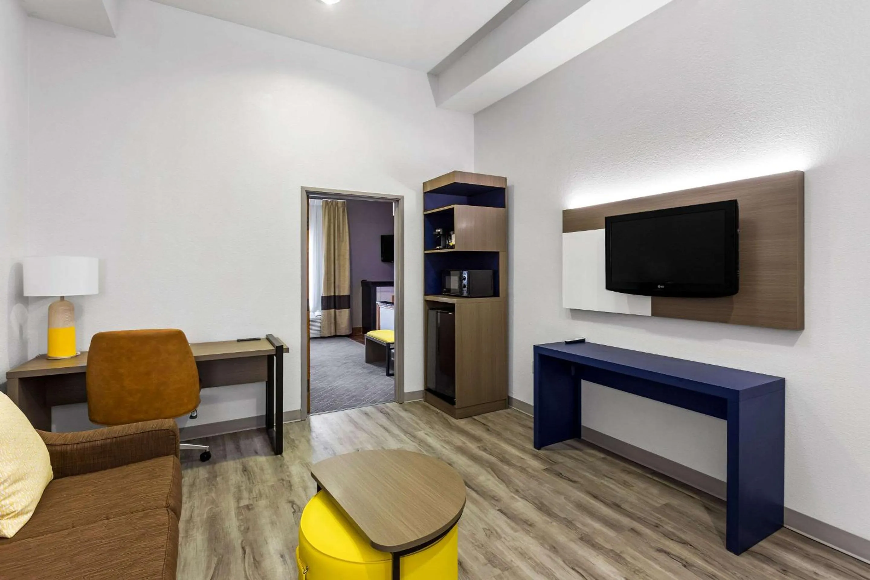 Bedroom in Comfort Inn & Suites Kenosha-Pleasant Prairie