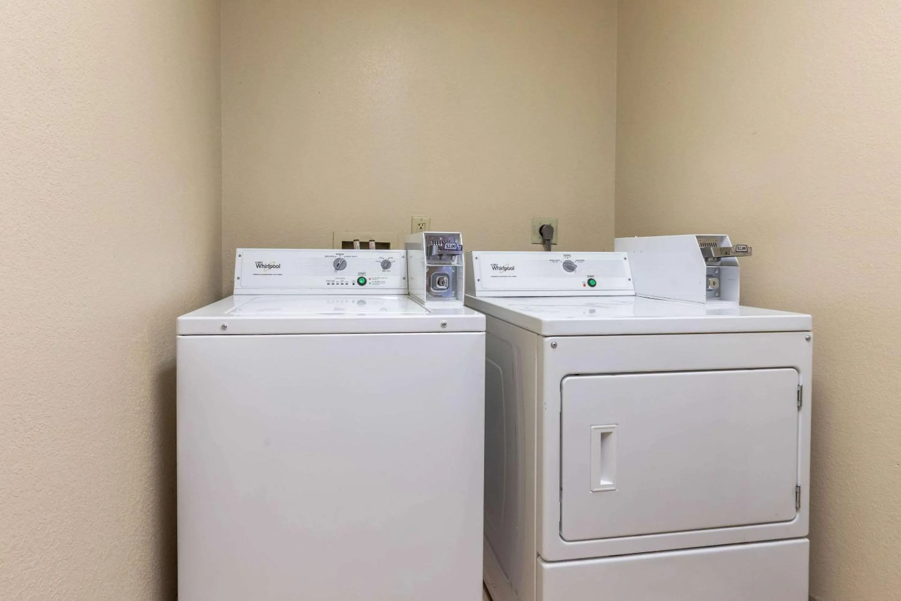 laundry in Comfort Inn & Suites Kenosha-Pleasant Prairie