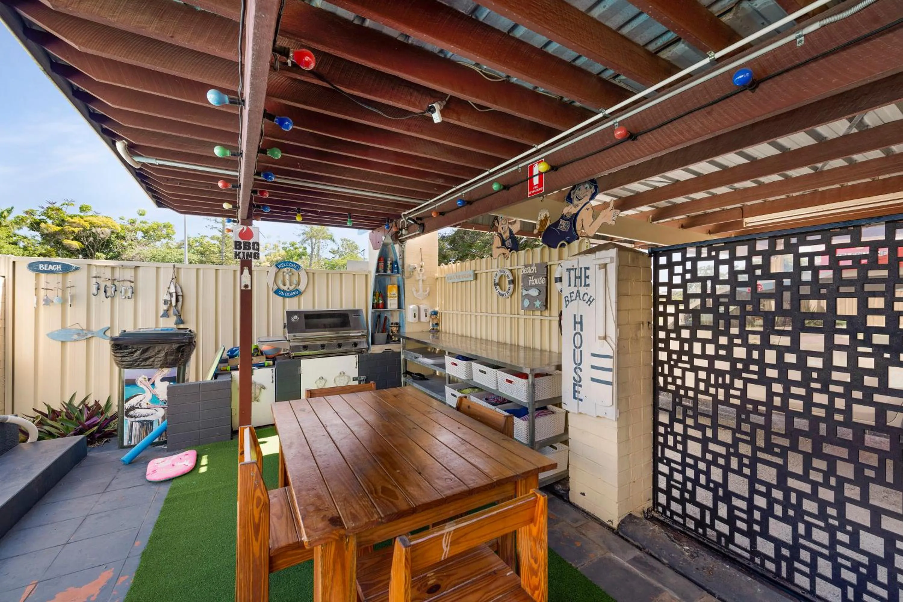 BBQ facilities in Bundaberg Coral Villa Motor Inn