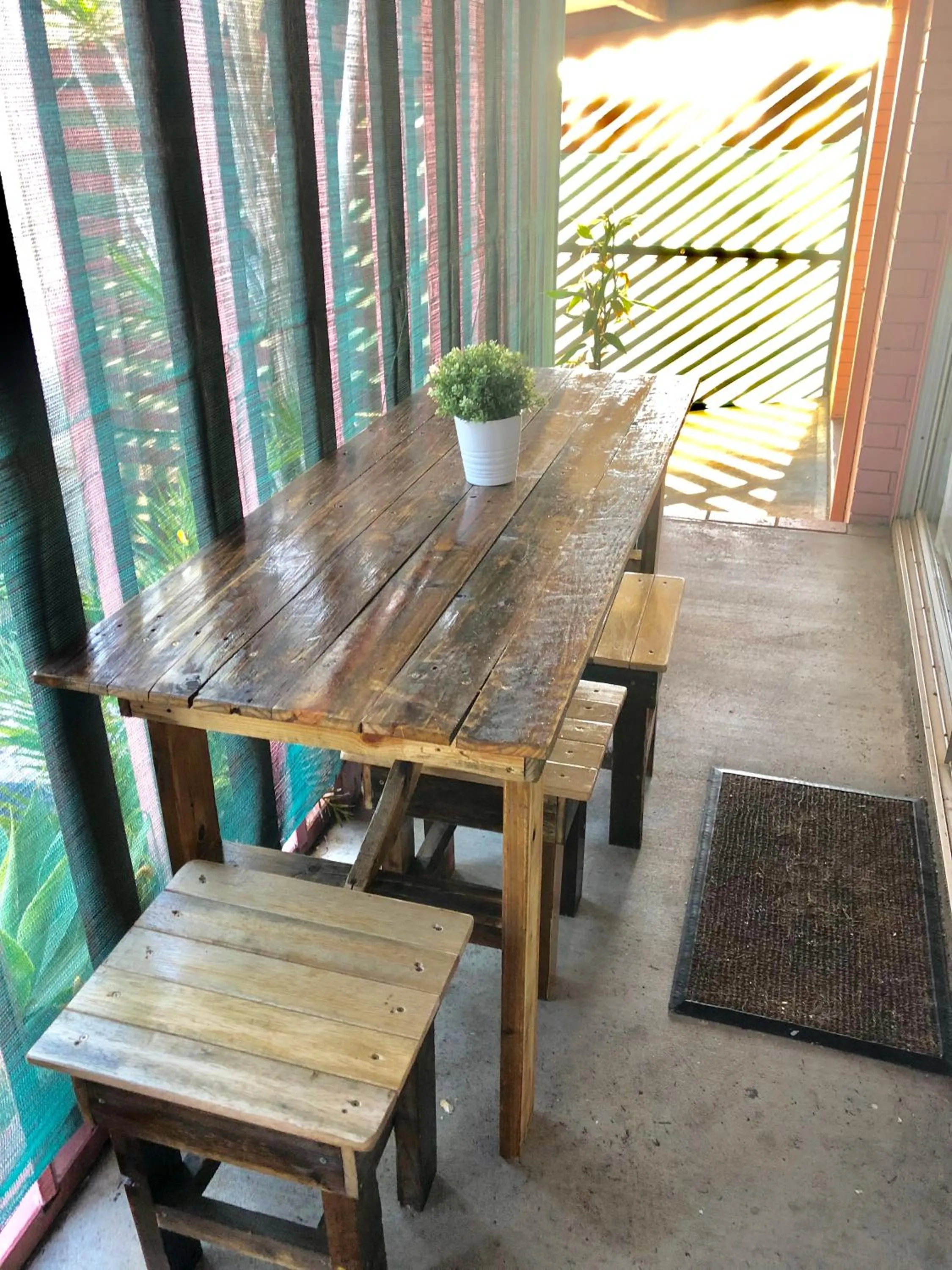 Patio in Bundaberg Coral Villa Motor Inn