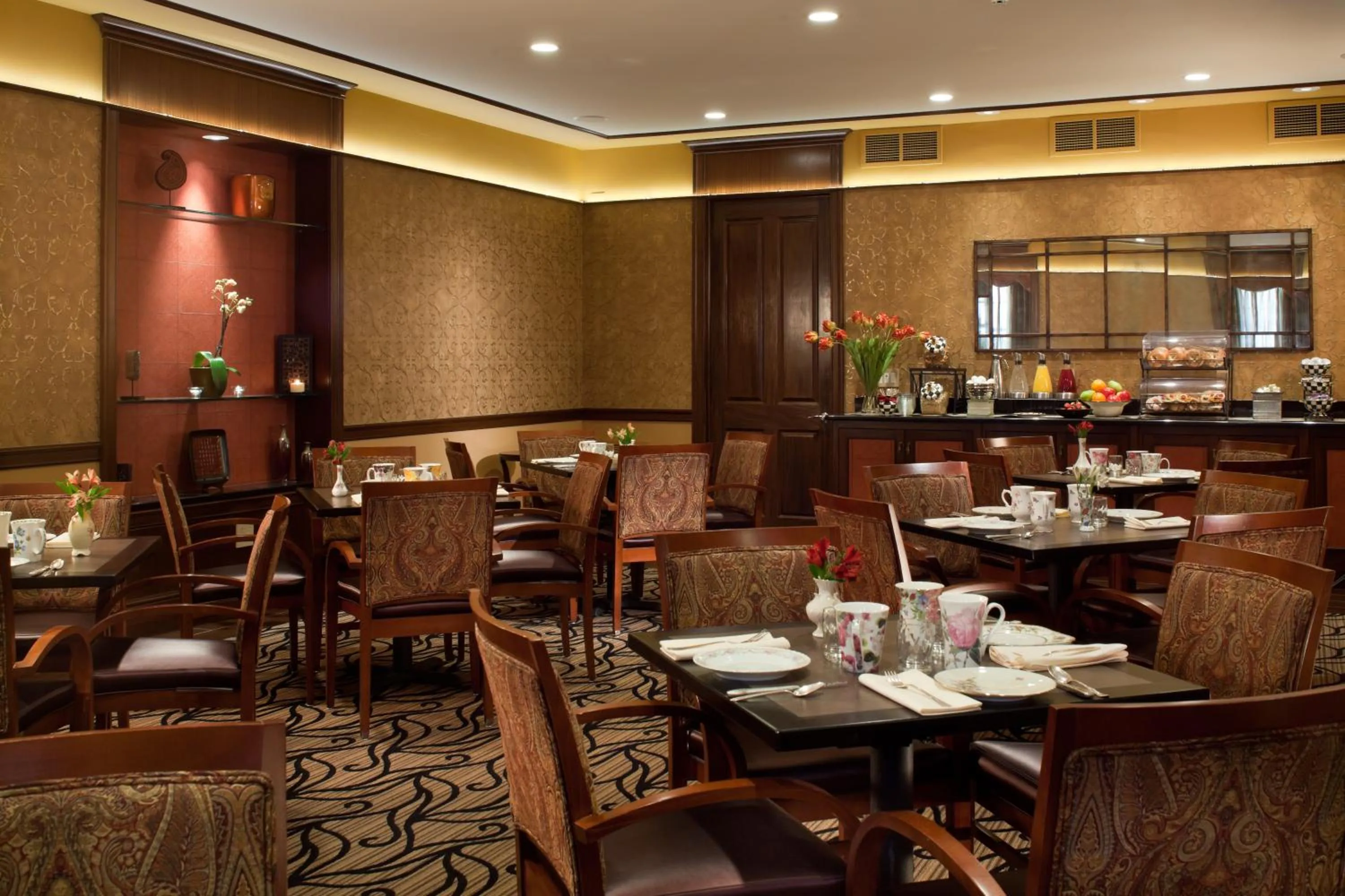 Seating area in Chestnut Hill Hotel