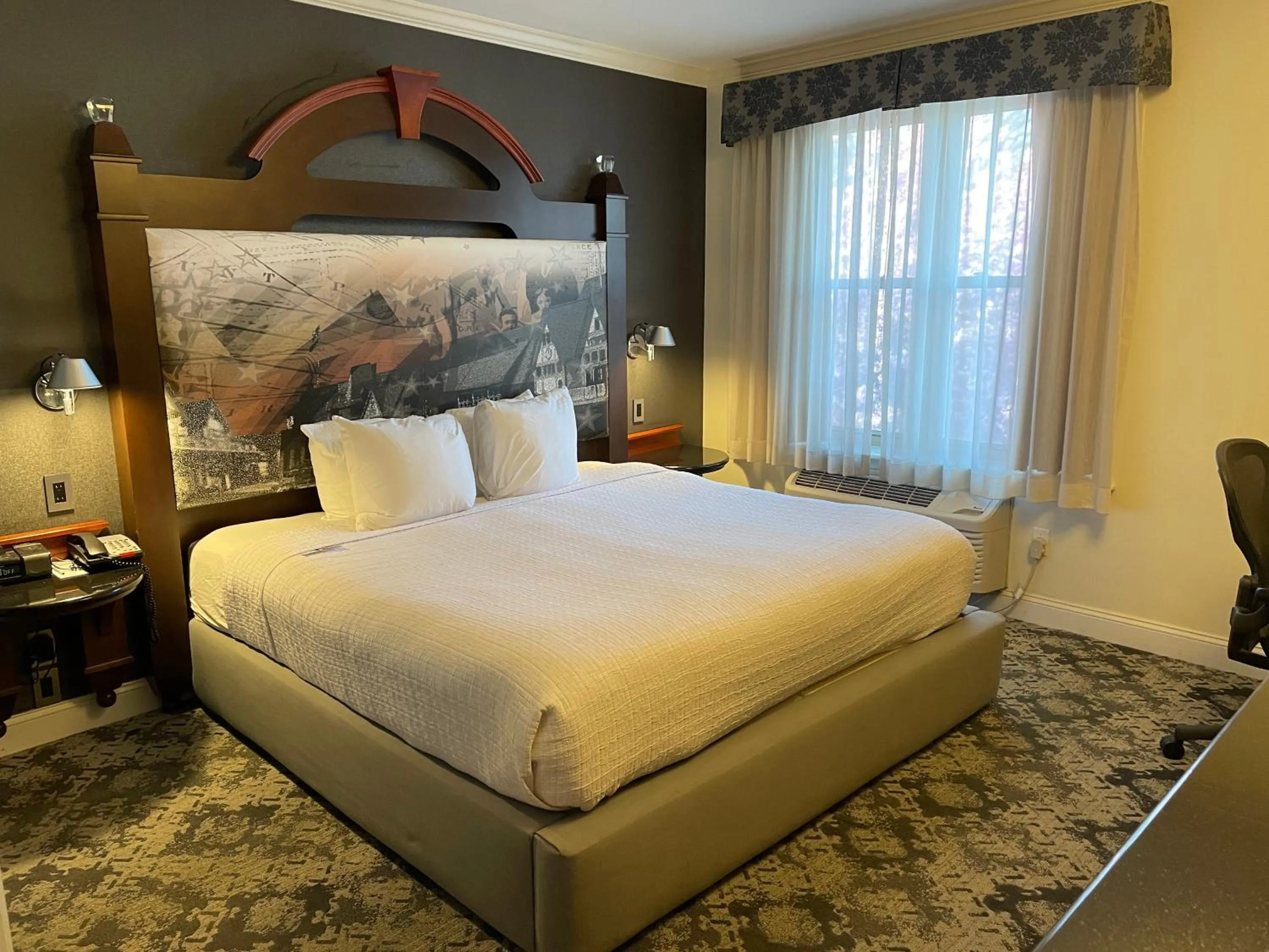 Bed in Chestnut Hill Hotel